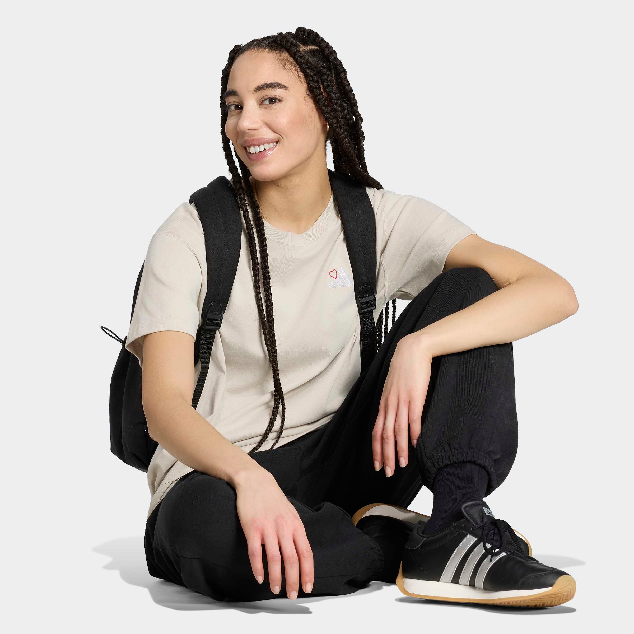 adidas Sportswear T-Shirt »MINI L T« sportliches T-Shirt, ohne Verschluss, Basic-Design, aus Baumwolle