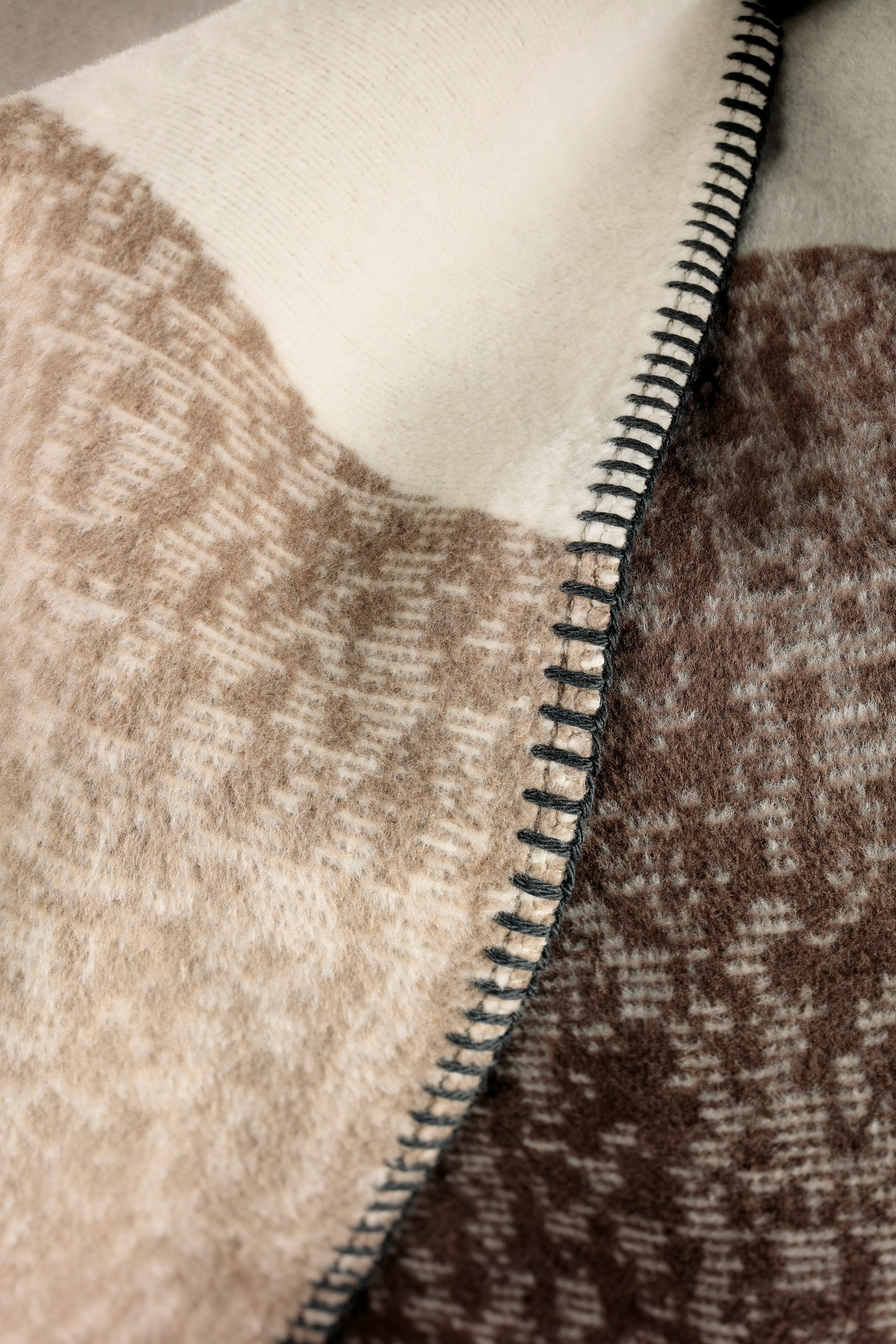 Biederlack Couverture d'intérieur »Conture Flow« dezentes Muster in Struktur-Optik