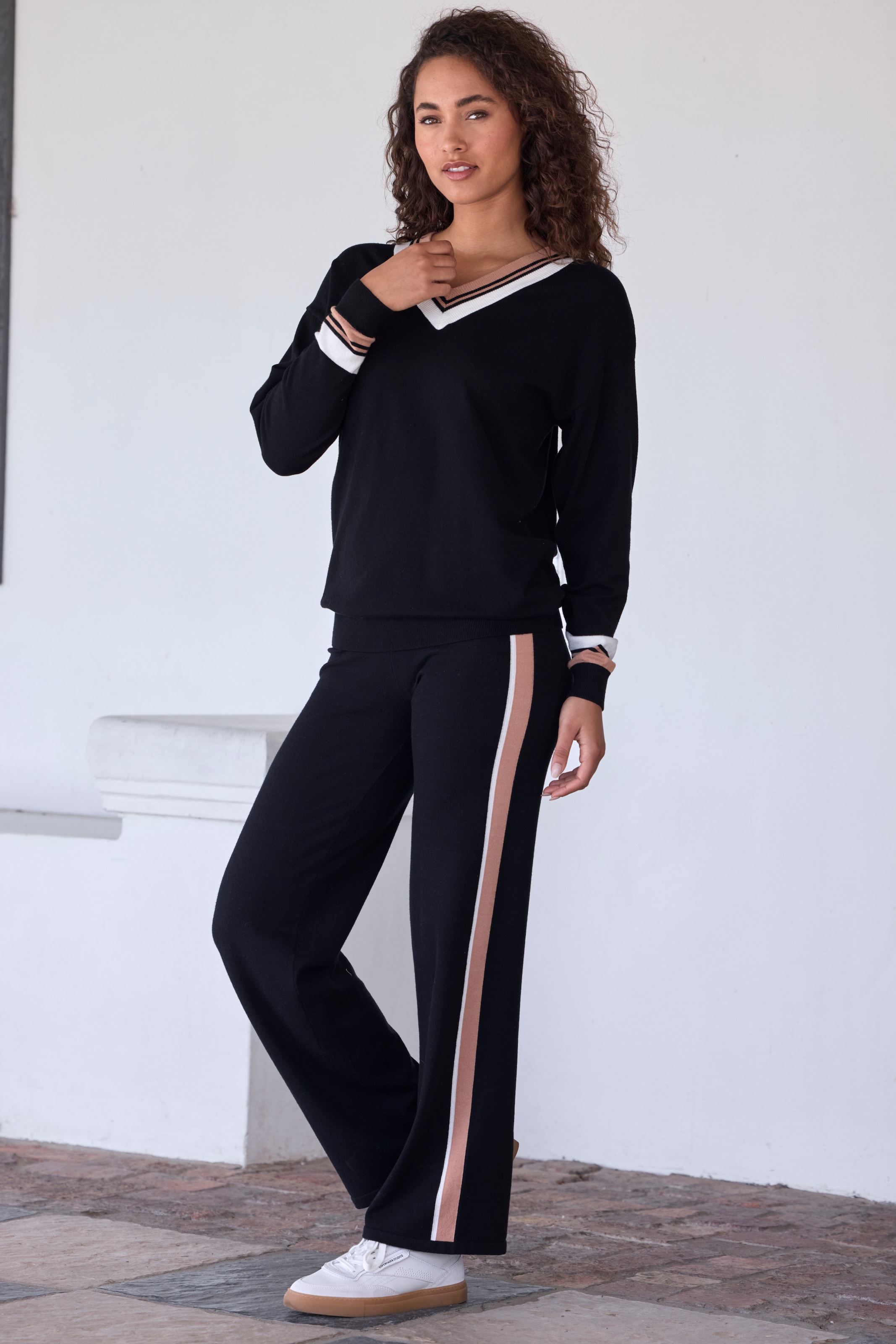 Strickhose  mit seitlichen Galonstreifen, Loungewear