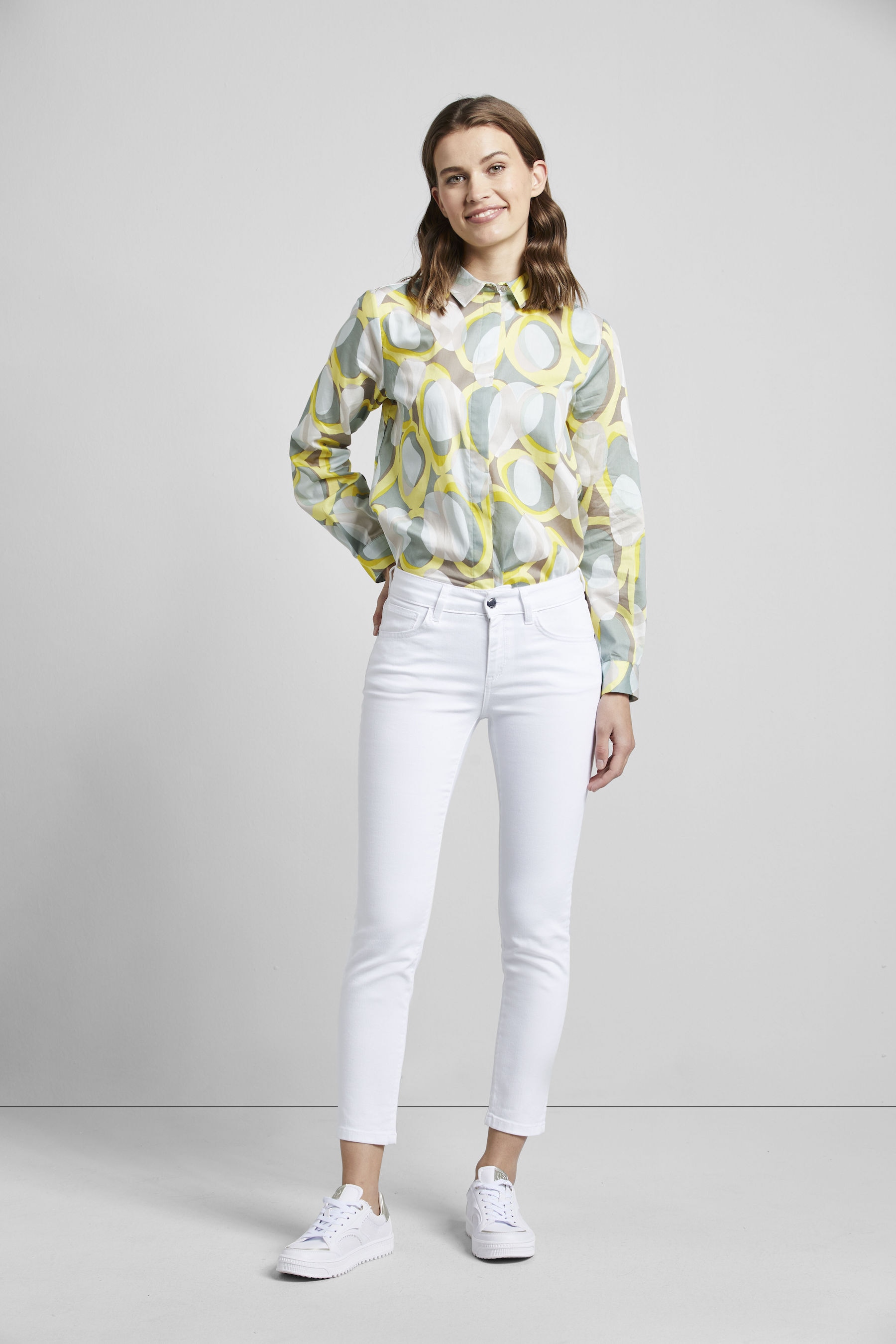 bugatti 5-Pocket-Jeans »Basic Essential« mit Flexcity-Stretch