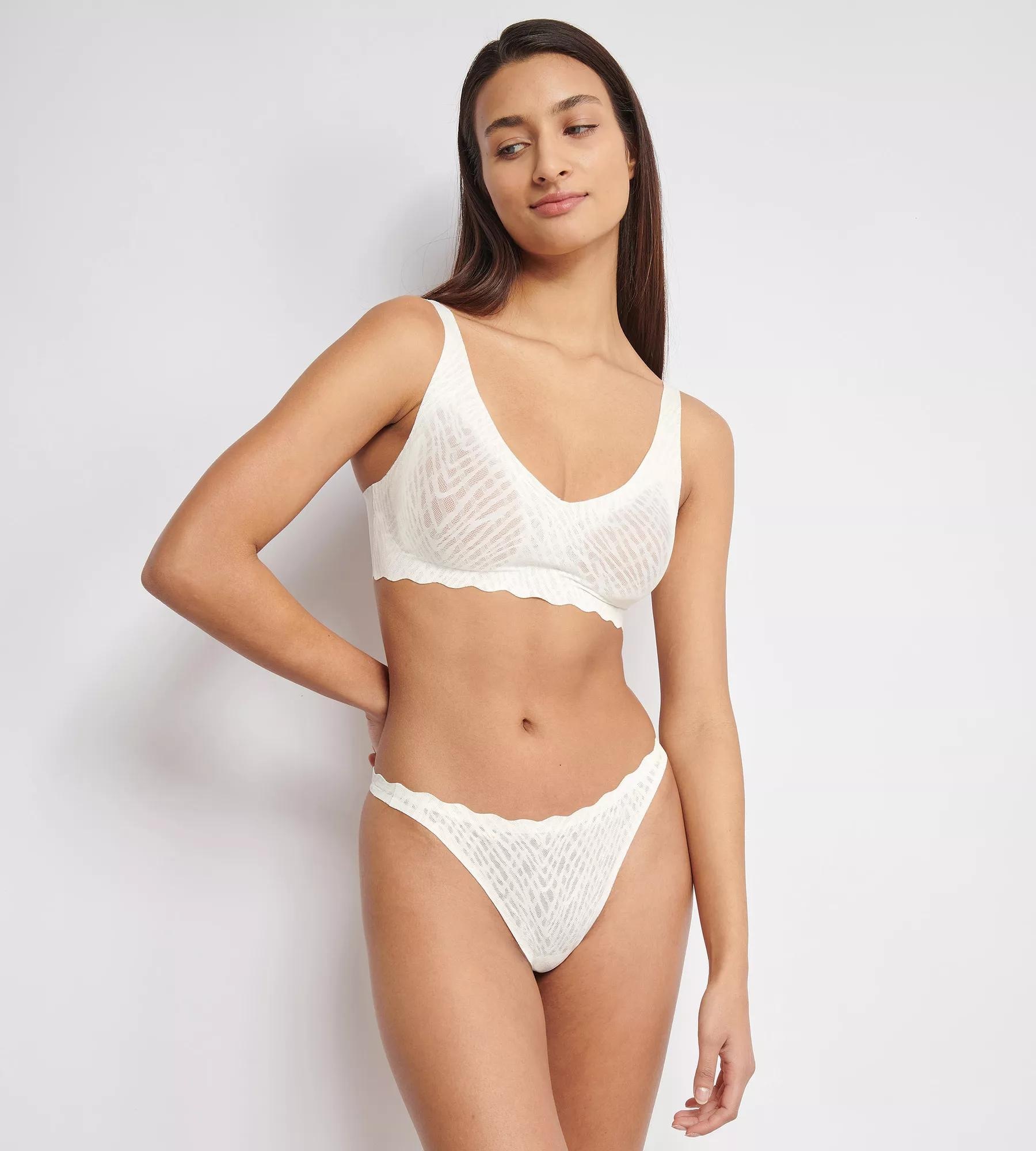 sloggi Bügelloser BH »ZERO Feel Bliss« herausnehmbare atmungsaktive Pads, fester Halt, verstellbare Träger