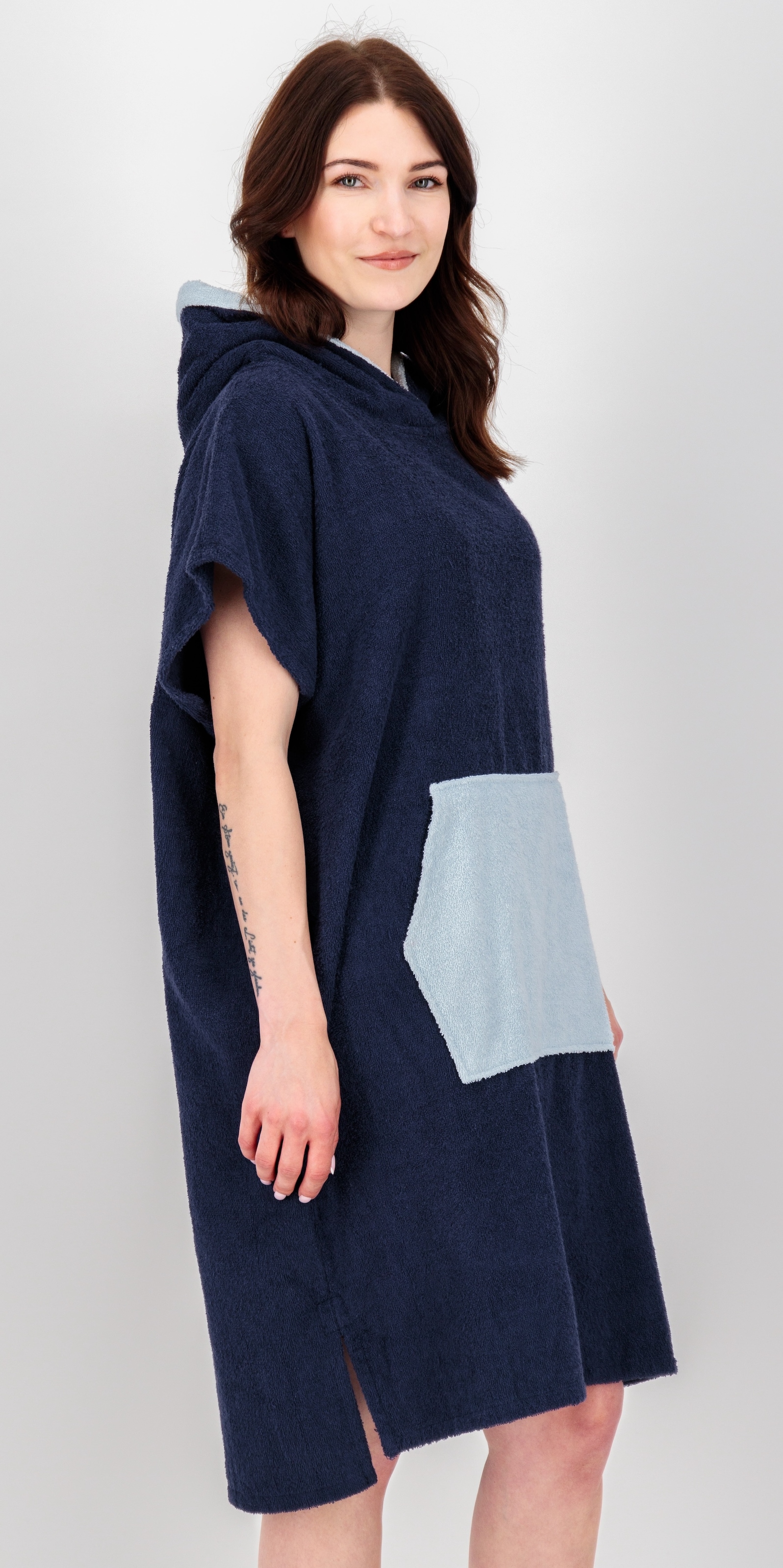 DEPROC Active Poncho »Badeponcho PARLEE BEACH« mit Kapuze Badeponcho mit grosser Kängurutasche und Innentasche