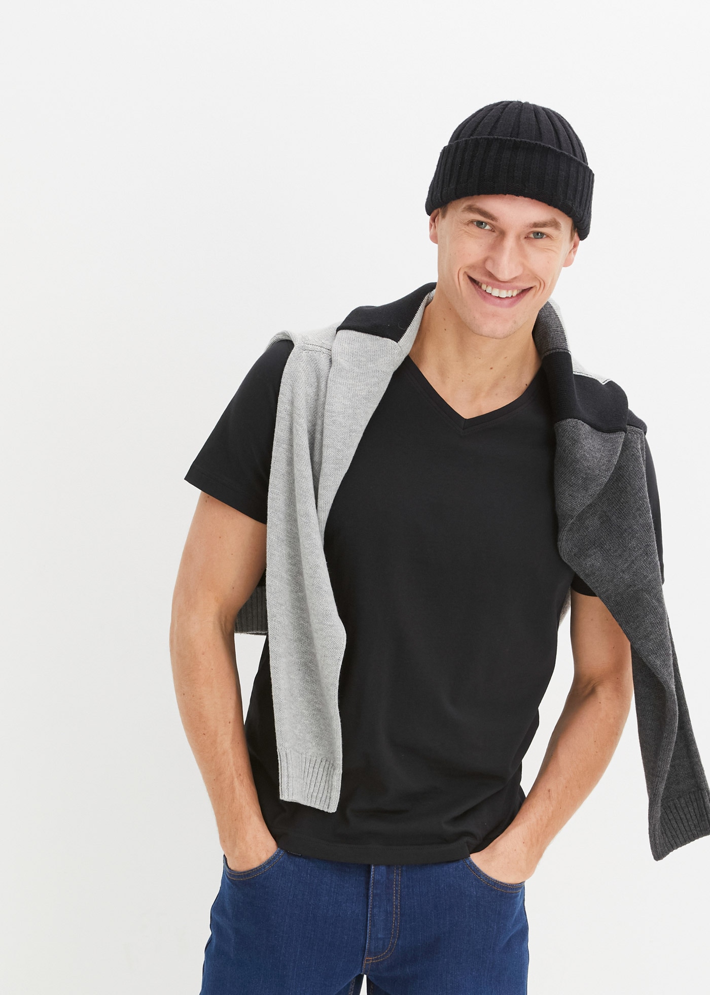 bonprix T-shirt »T-Shirt mit V-Ausschnitt (3er Pack)« Paquet, 3 cuis Regular Fit, V-Ausschnitt, aus Baumwolle
