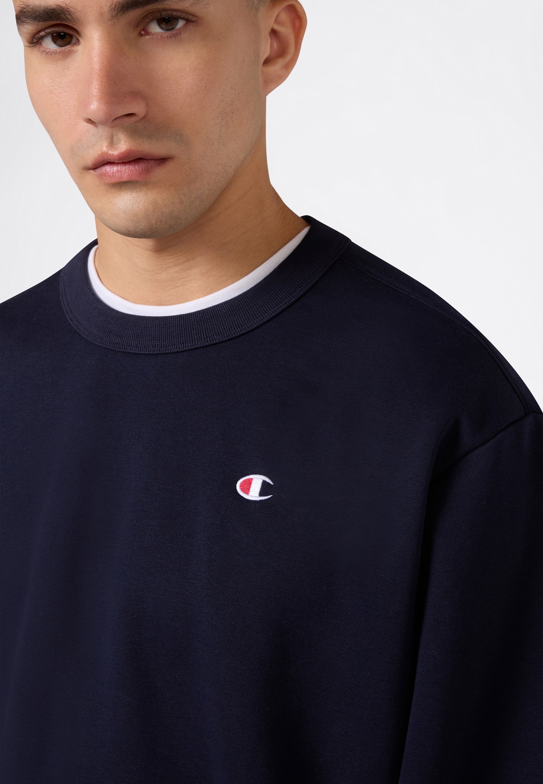 Champion Sweatshirt »SPORTWEAR CREWNECK Relax Fit«, mit Langarm-Design
