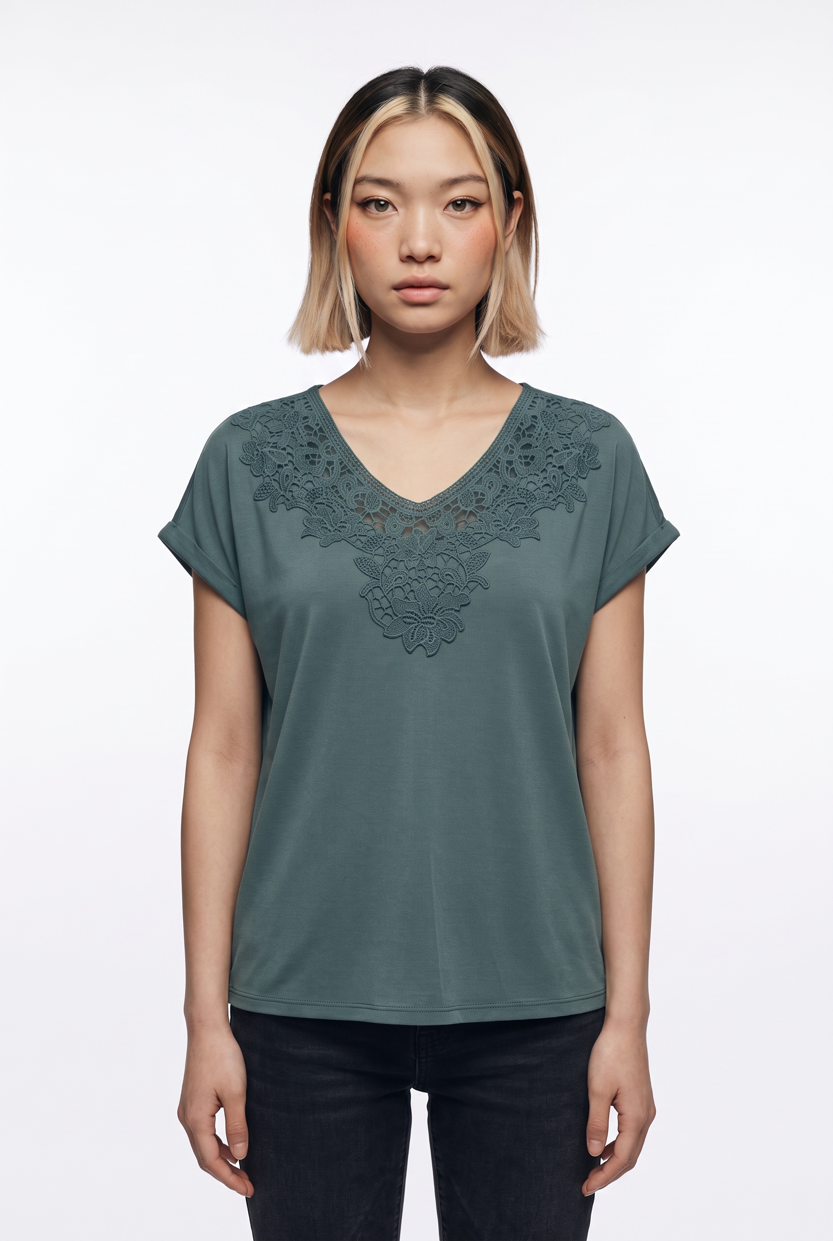 ONLY T-shirt en V »ONLFREE S/S CROCHET TOP CS JRS« mélange de matériaux, coupe régulière