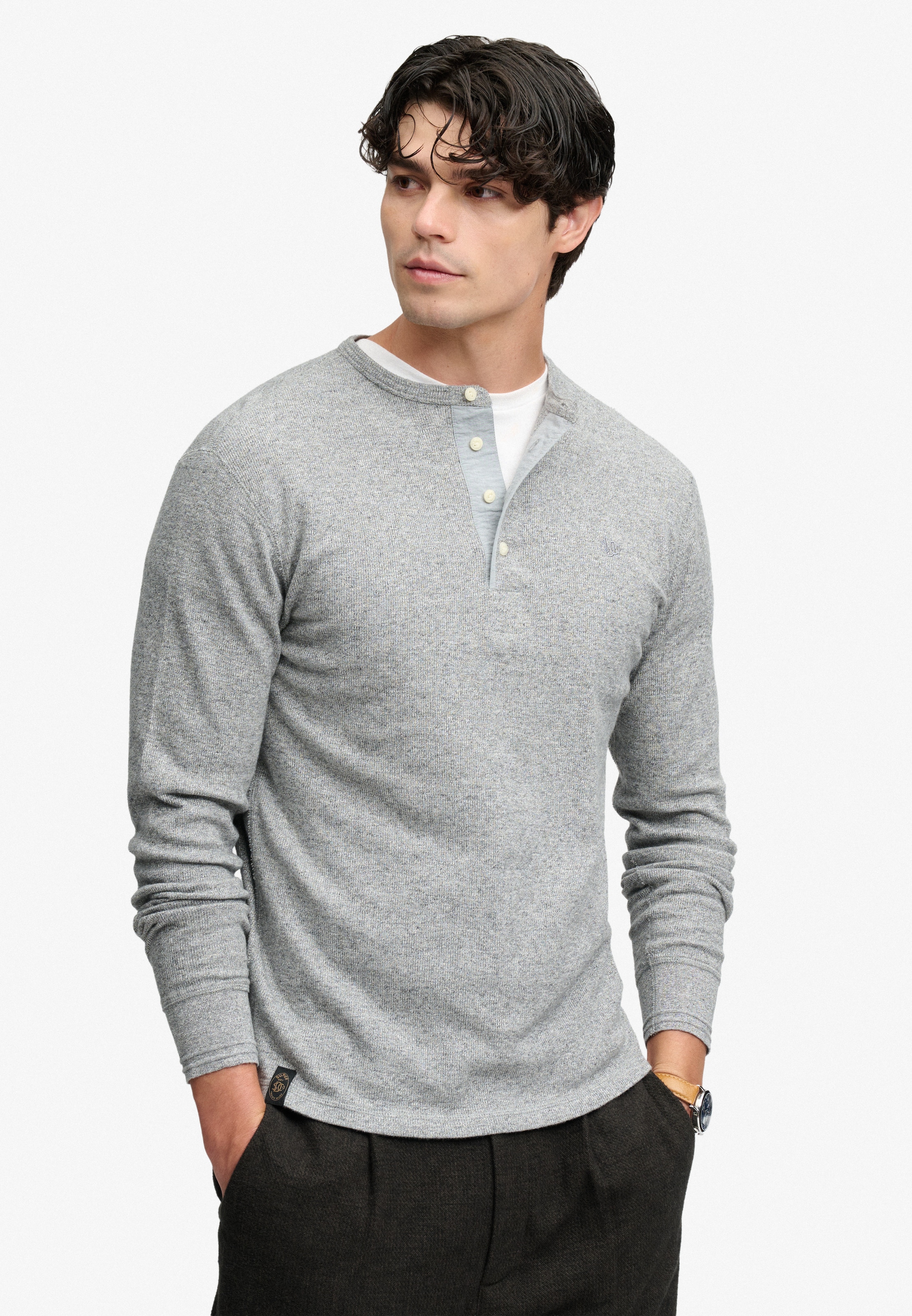 Superdry Langarmshirt »MINI SLUB WAFFLE LS GRANDAD« lockere Passform, mit Rundhalsausschnitt, aus Baumwolle