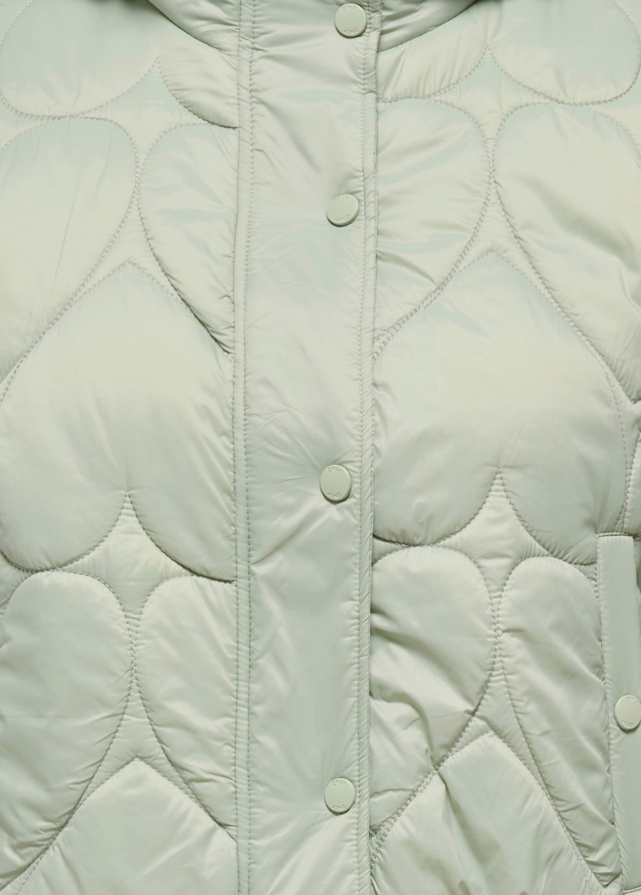 ONLY Veste matelassée »ONLTAHIA LW HEART HOOD JACKET CC OTW« avec capuche fibre synthétique