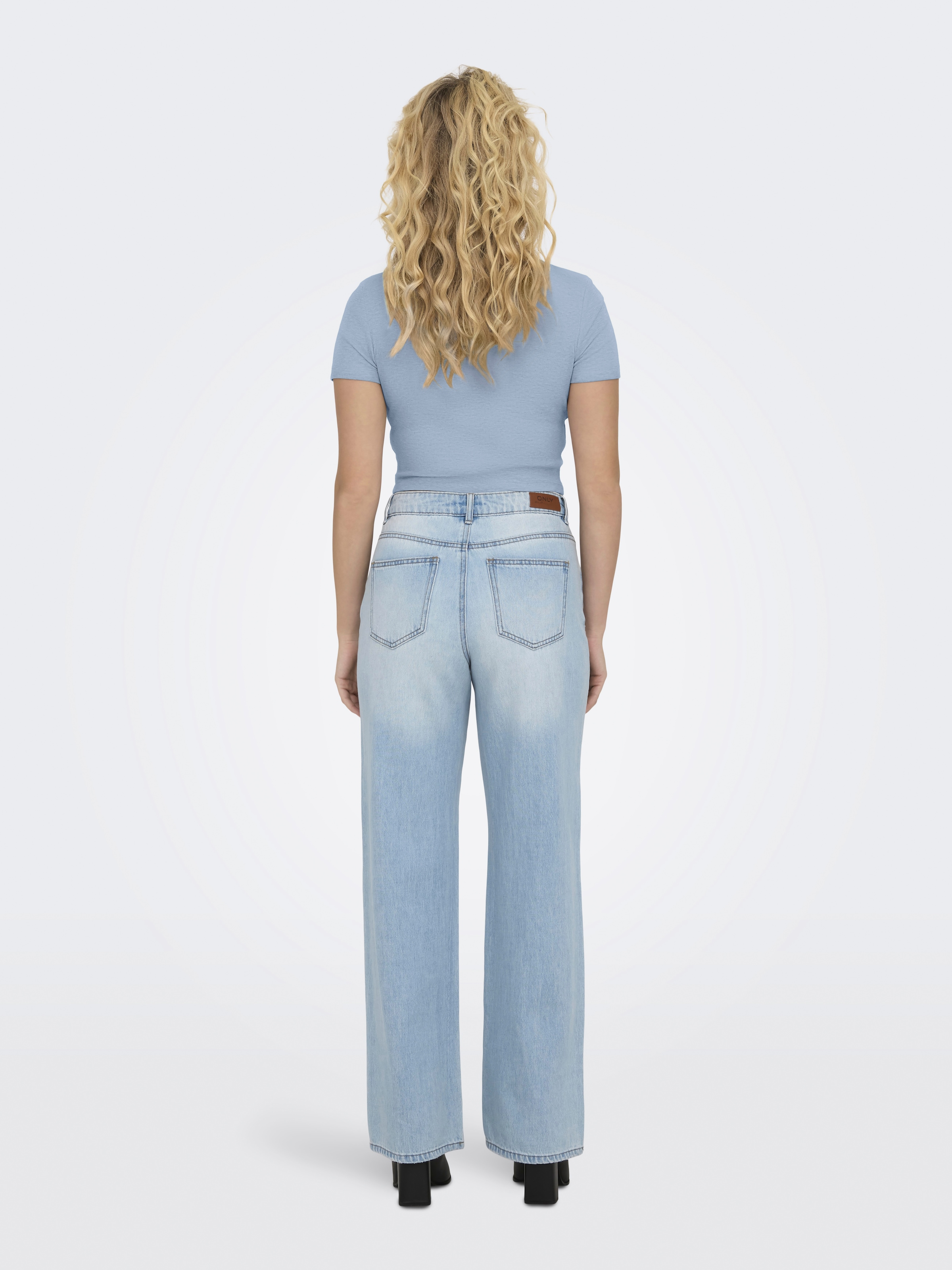 ONLY Kurzarmshirt »ONLBETTY S/S O-NECK SHORT TOP CC JRS« softe Jerseyqualität