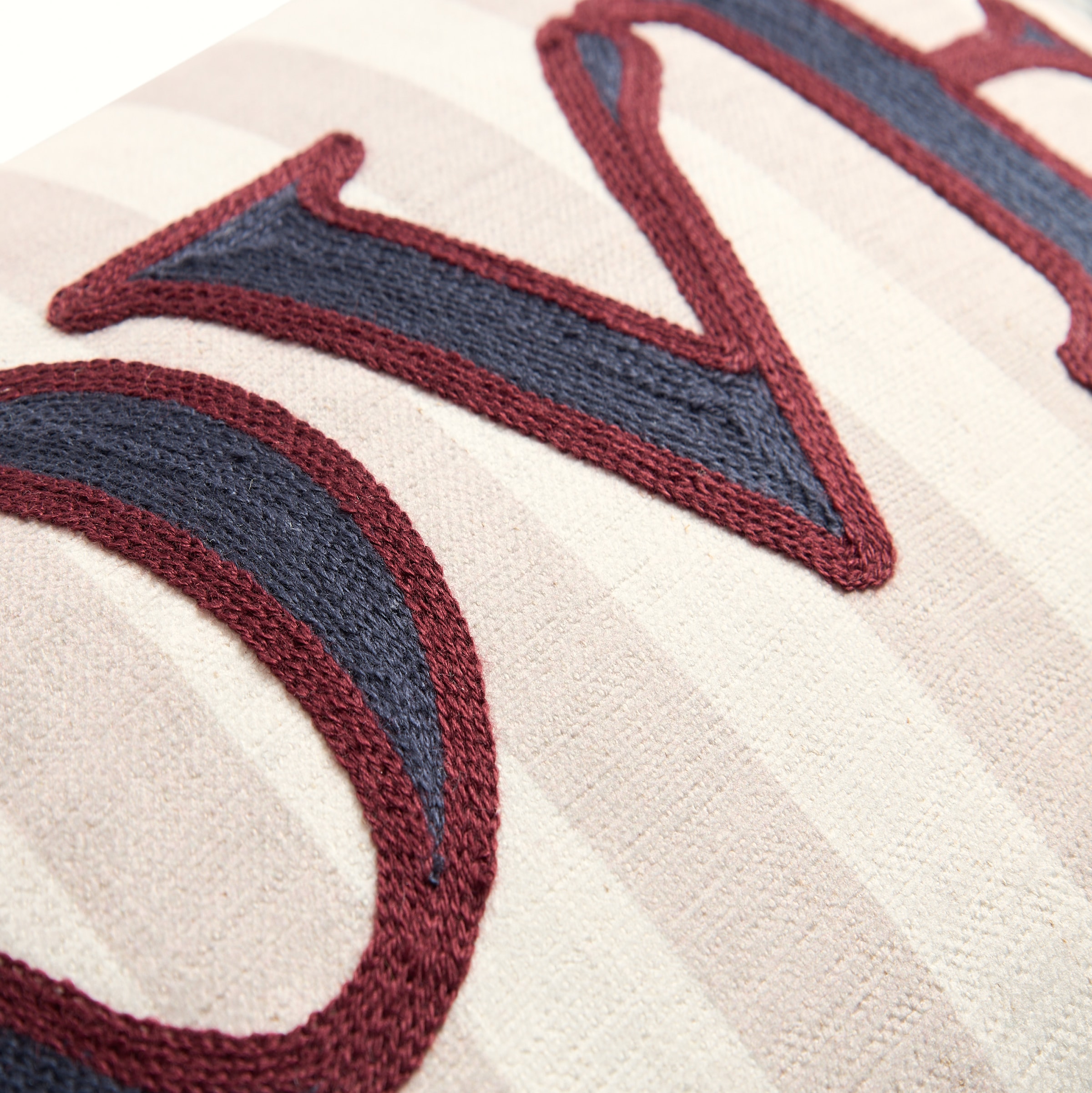 TOM TAILOR HOME Dekokissen »Love« mit Leinenanteil