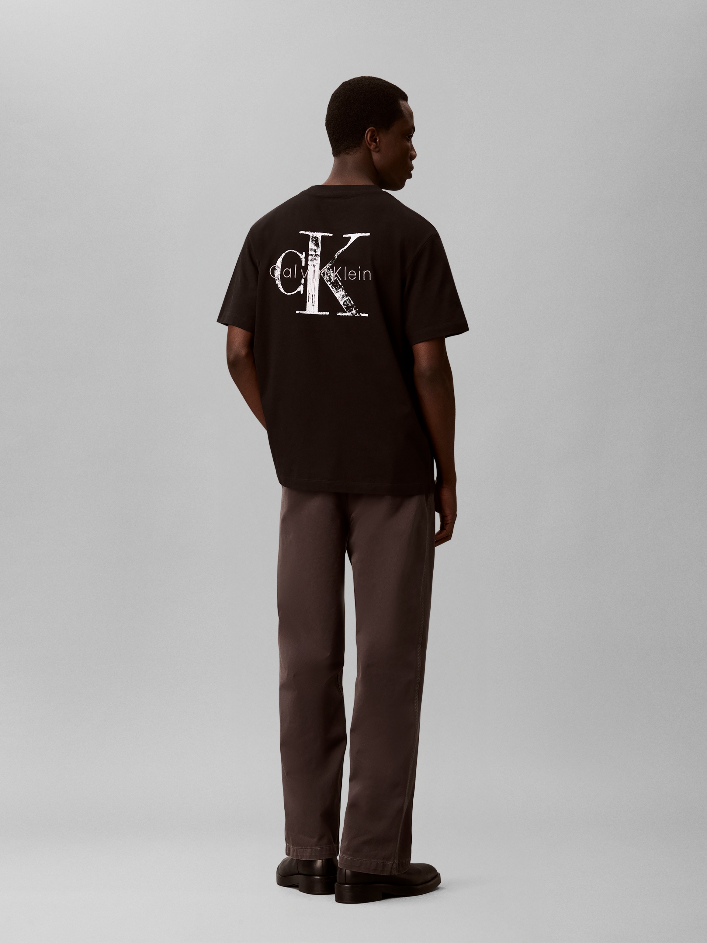 Calvin Klein Jeans T-Shirt »DISTRESS MONOLOGO« Regular fit mit Rückenprint
