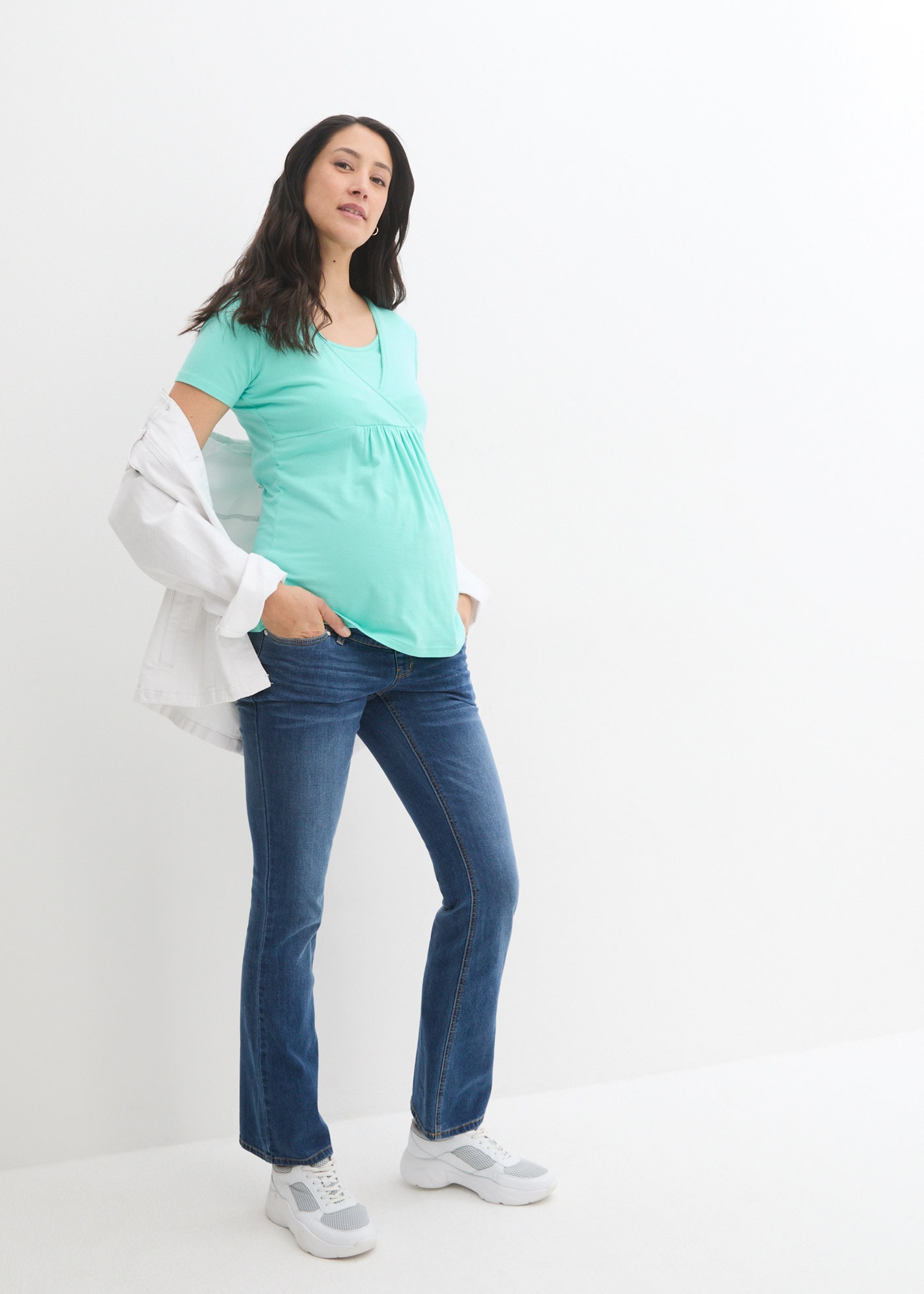 bonprix T-shirt d'allaitement »2-in-1 Umstands- und Stillshirts (2er Pack?)« Packung, 2 cuis figurumspielende Passform, mit Wickelschnitt