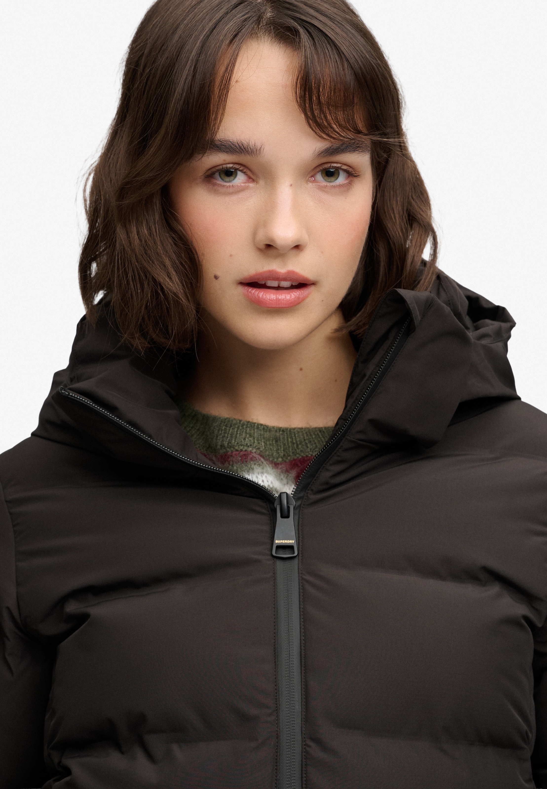 Superdry Steppjacke »HOODED CITY PADDED JACKET« mit Kapuze Kunstfaser, relaxed fit