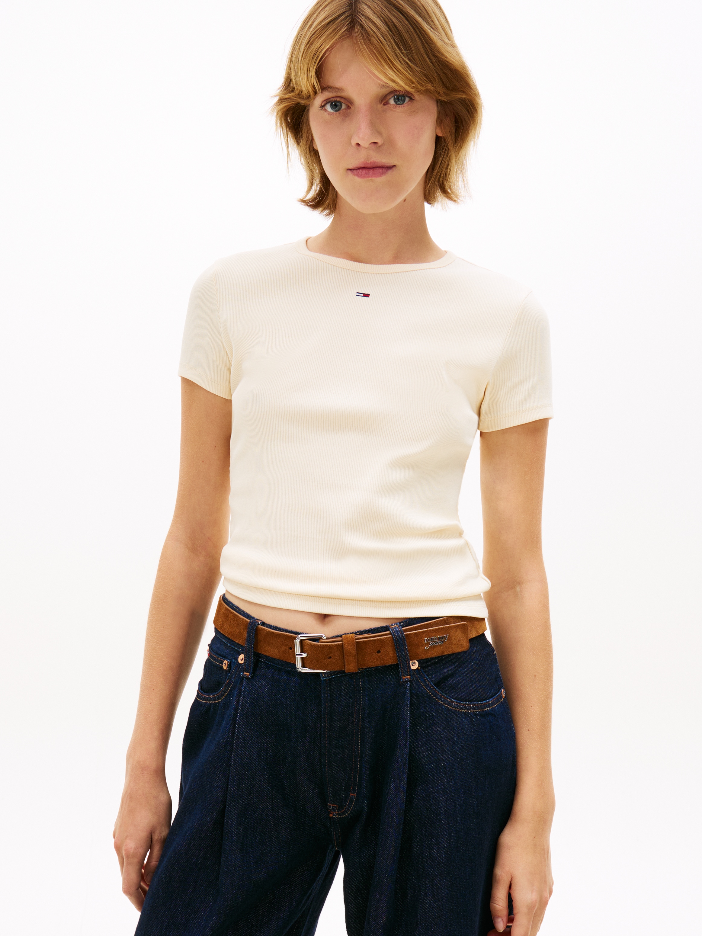 Tommy Jeans Kurzarmshirt »TJW ESSENTIAL RIB SHORT SLEEVE EXT« Baumwollmischung in gerippter Struktur, Slim Fit