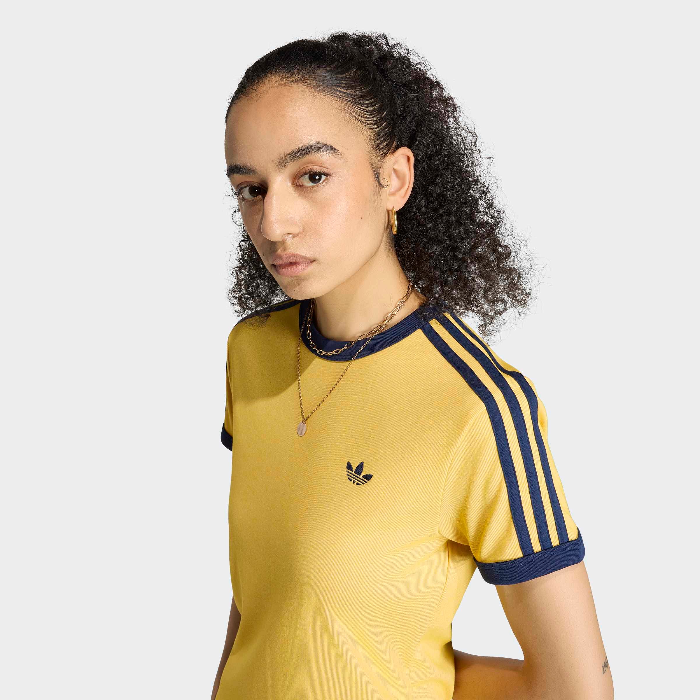 adidas Originals T-shirt »3S CALI TEE« pour adultes, col rond, sans fermeture, en polyester