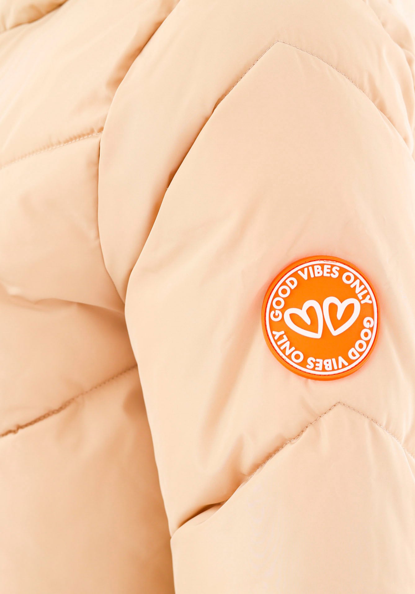Zwillingsherz Veste matelassée »"Positive Mind"« avec capuche double fermeture éclair, capuche avec inscription au dos, détails contrastés, chaud