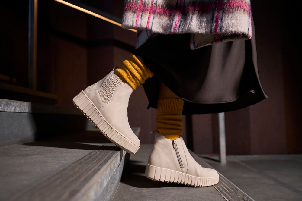 Rieker Winterboots  Chelseaboots, Plateausneaker, Stiefelette, Reissverschluss und Stretch