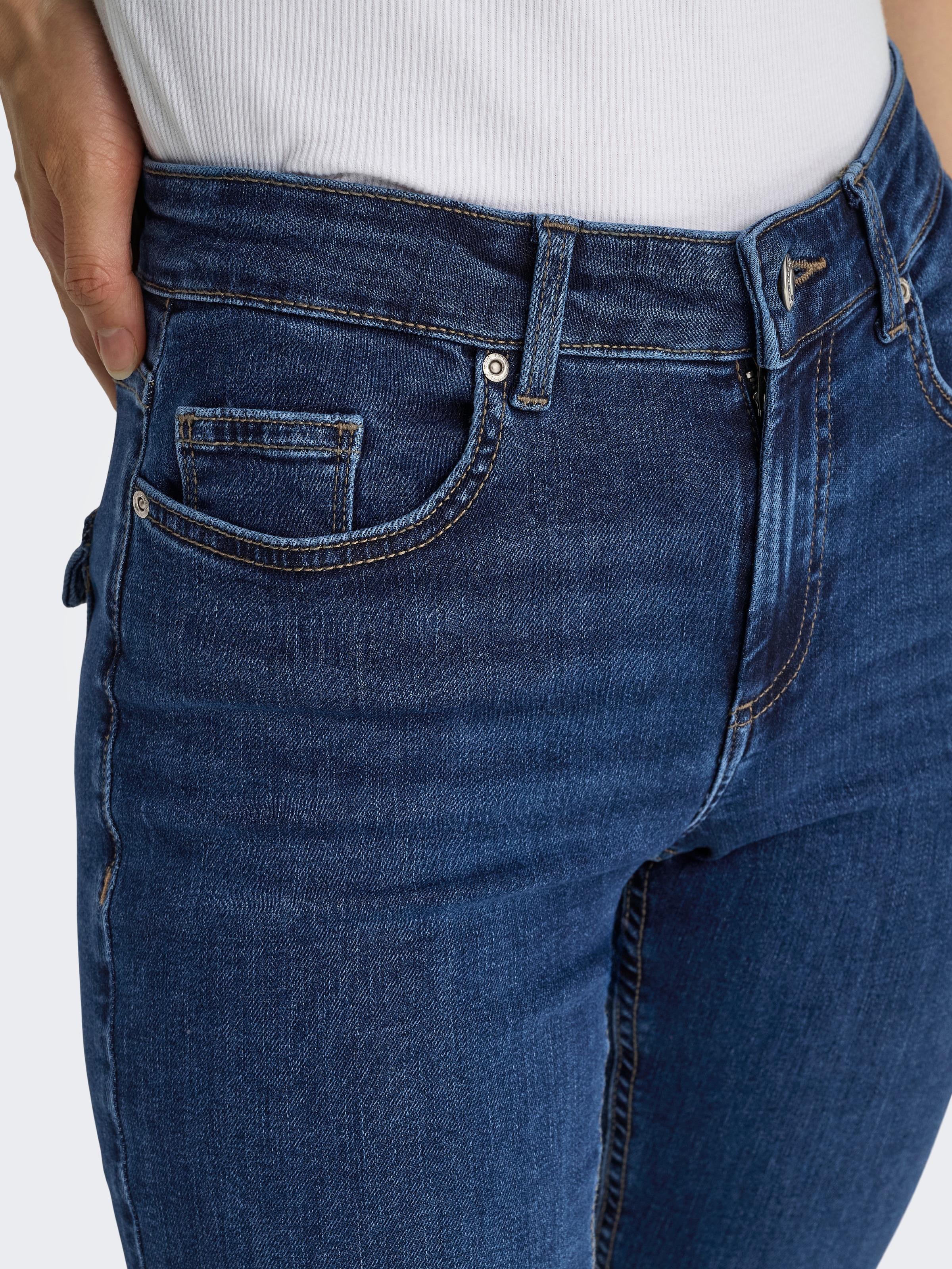 ONLY Jeans bootcut »ONLBLUSH MW B-POC FLARED DNM PIM134 NOOS«