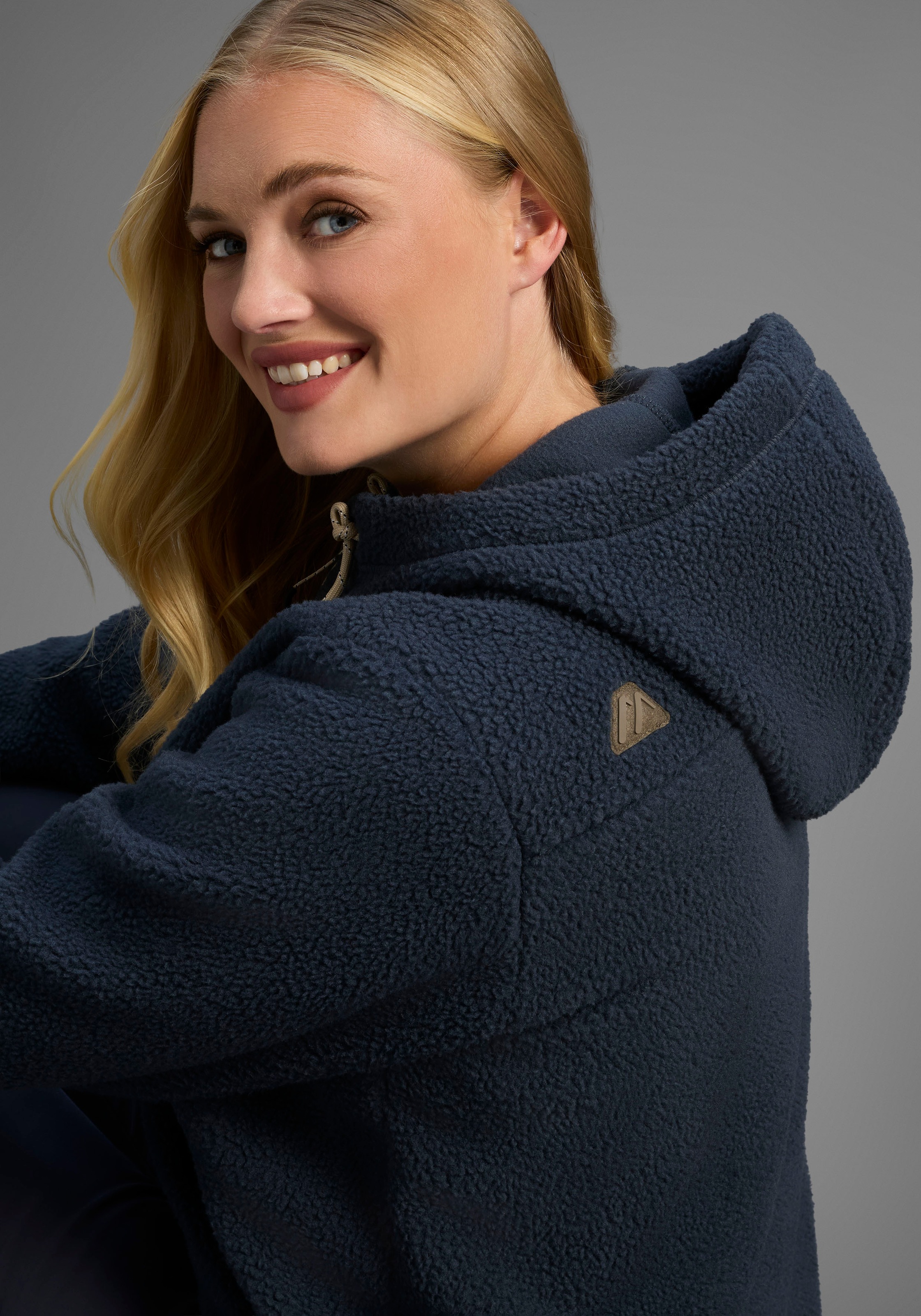 Maier Sports Veste polaire »DA-FLEECEJACKE RACKA W« für Outdoor-Aktivitäten, aus Polyester, gerader Schnitt