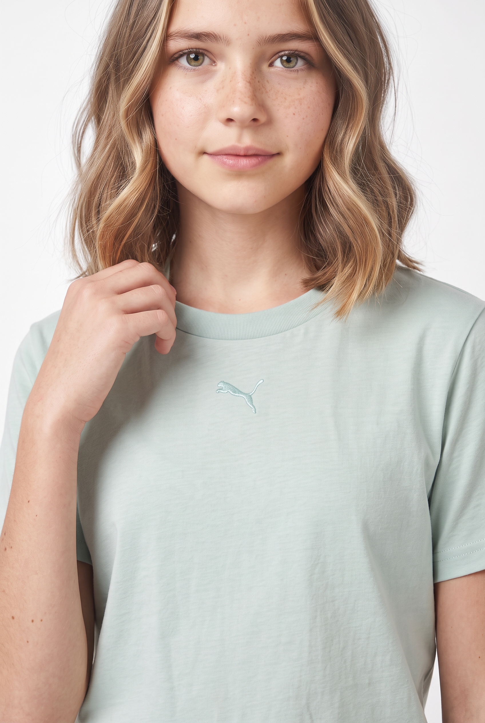 PUMA T-Shirt »ESS CENTERED CAT LOGO TEE G« mit Kapuze, Kurzarm, minimalistischer Stil