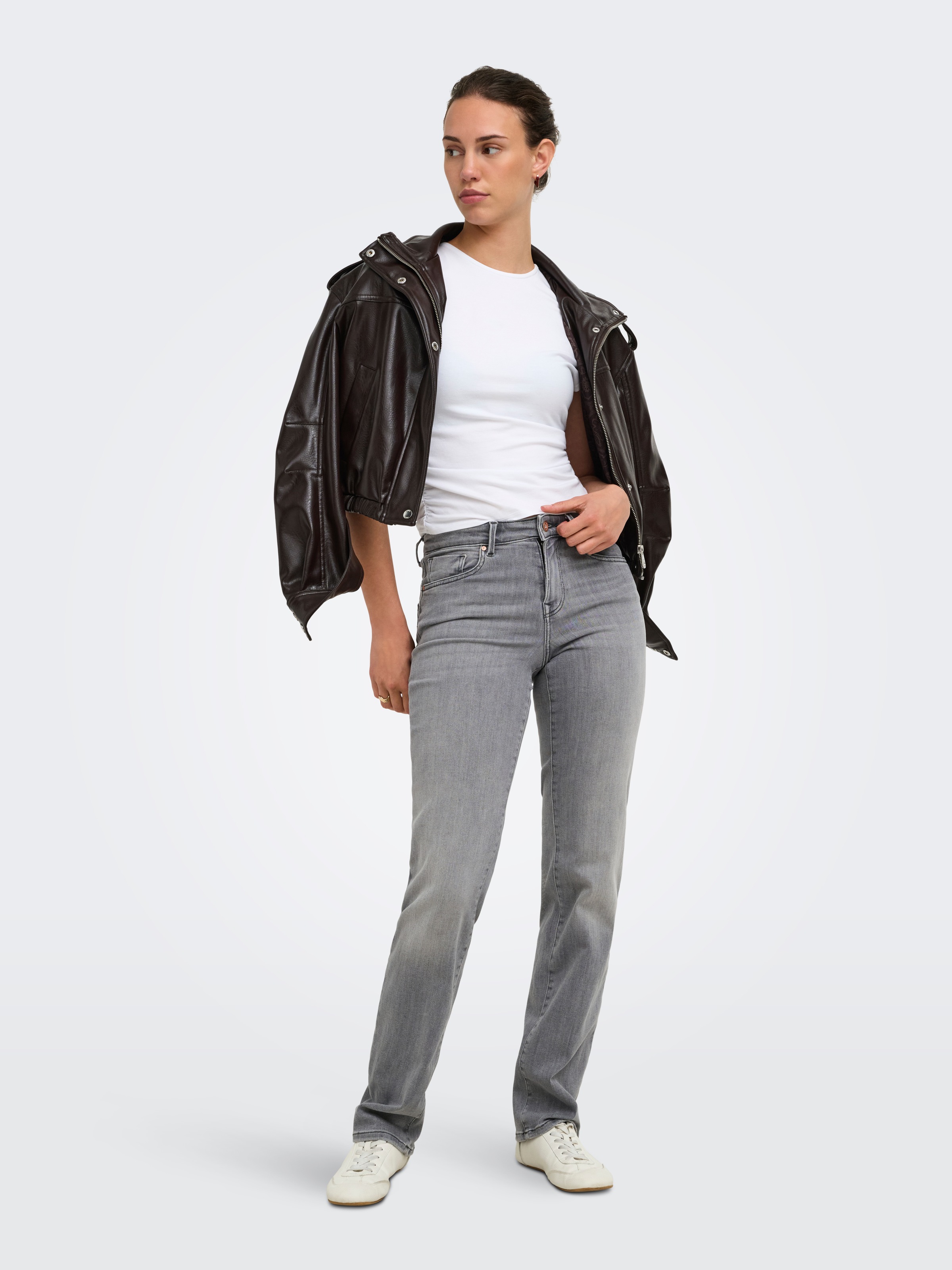 ONLY Jeans slim »ONLPOWER MW PUSH UP SLIM STRAIGHT DNM« mélange de coton, taille mi-haute, coupe slim