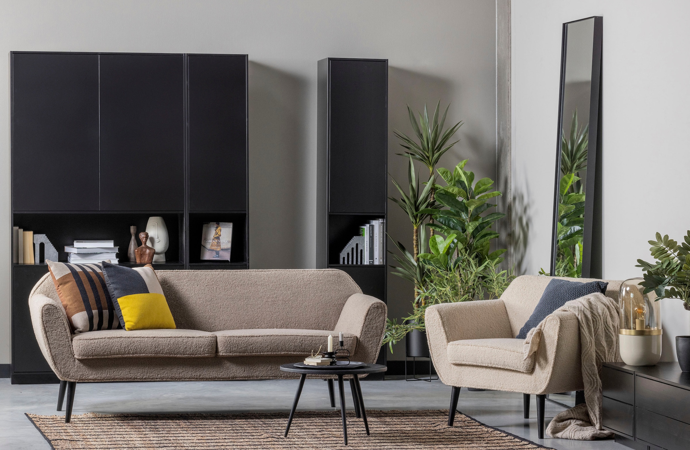 WOOOD Vitrine »Finca FSC®-Kiefernholz mit Druckmechanismus, H 210 x B 40 x T 40 cm« Tragkraft 10 kg pro Boden, schwebende Optik, sichtbare maserung