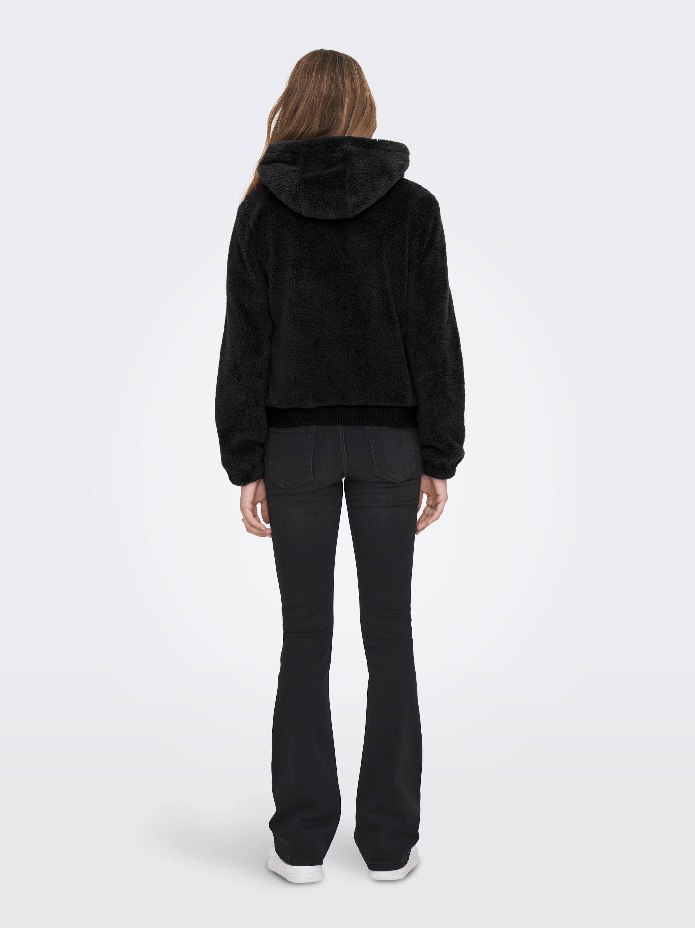 ONLY Kapuzenplüschjacke »ONLNEWANNA CONTACT SHERPA JKT OTW NOOS« mit Kapuze Kunstfaser