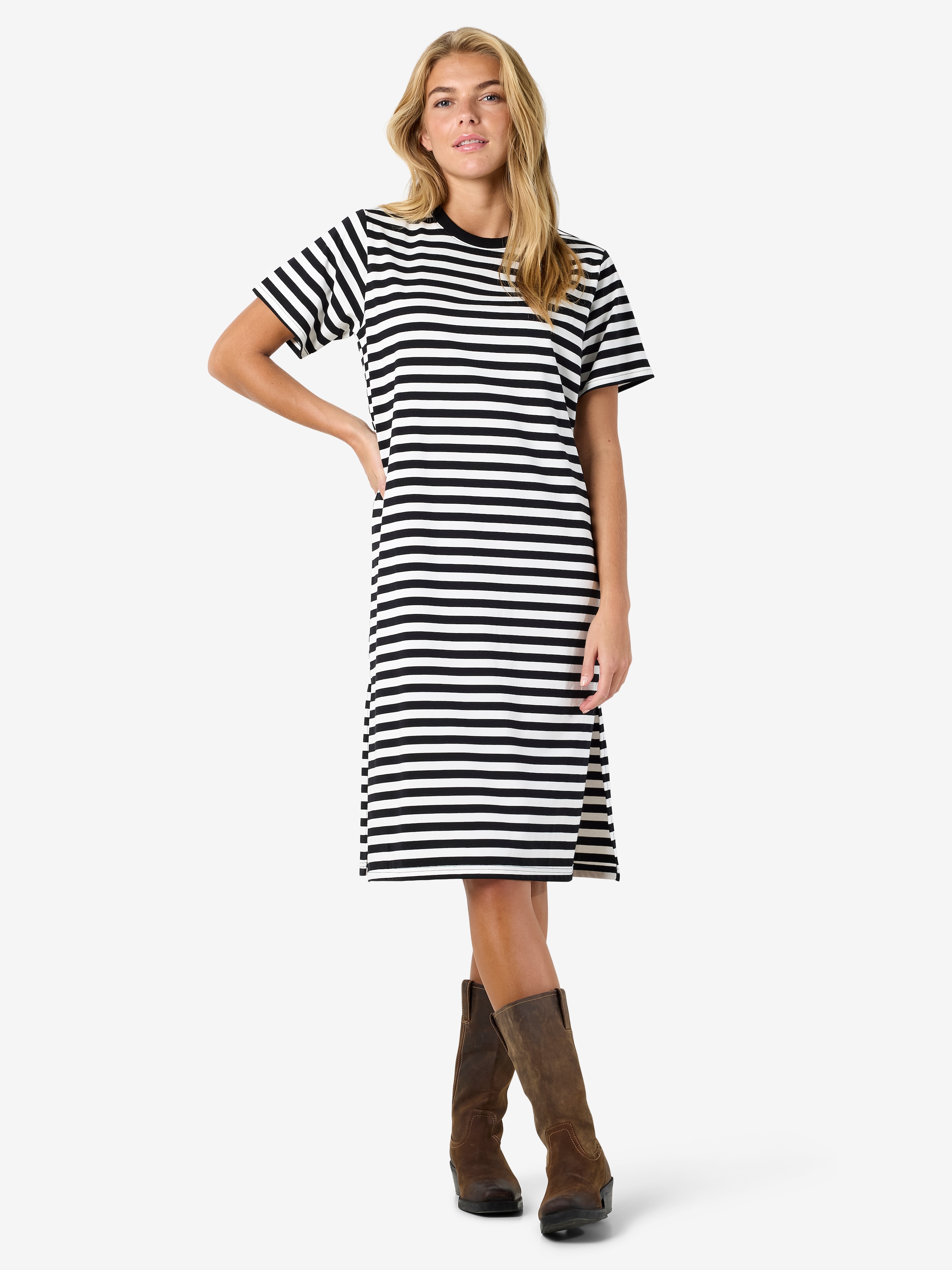 Noisy may Robe t-shirt »NMEMBER S/S STRIPE MIDI DRESS JRS NOOS«