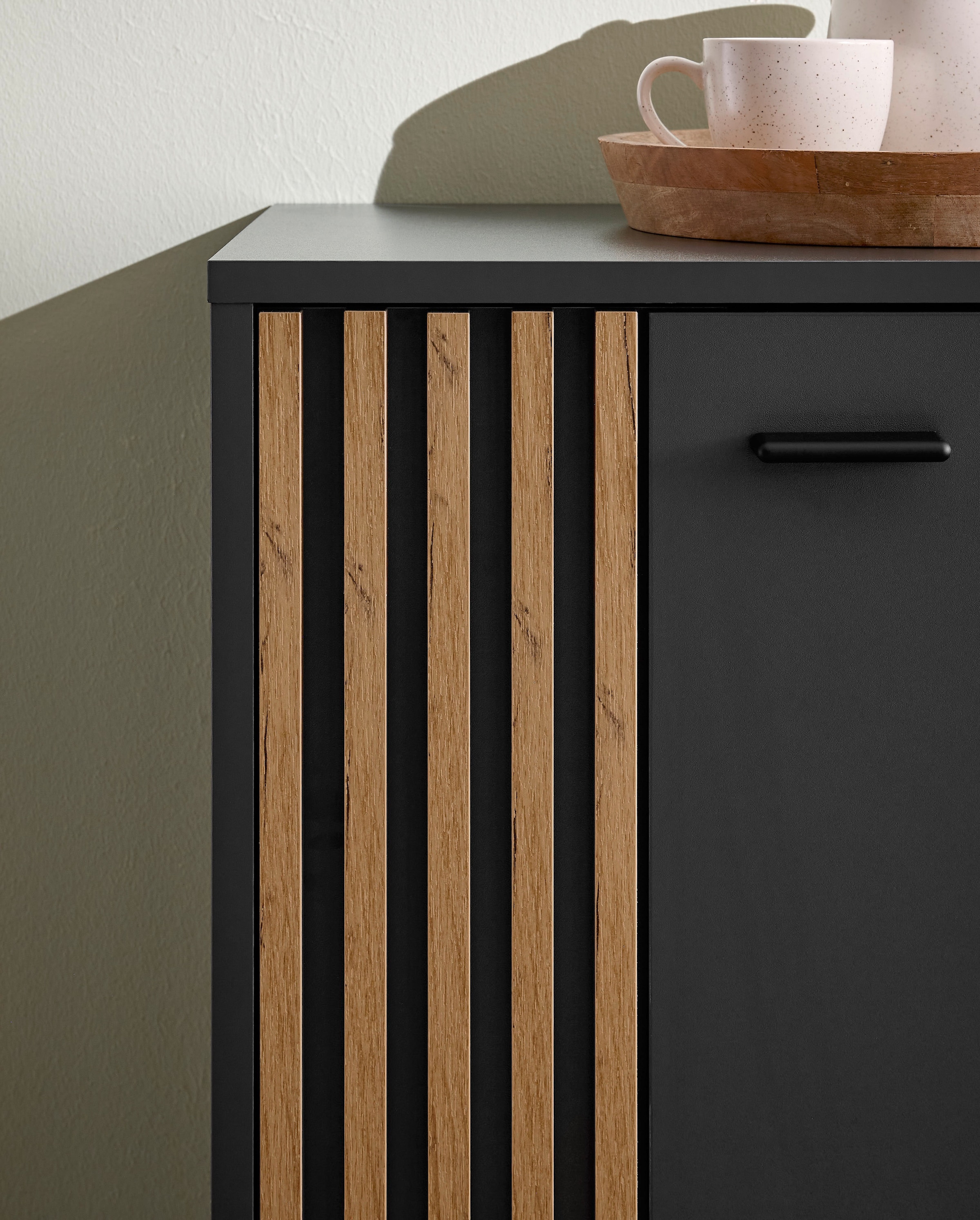 HBZ Lowboard »Dublin TV-Schrank, BxHxT 180x50x38cm« 1 Stk. tlg. Breite 180cm, Softclose, Metallgriffe