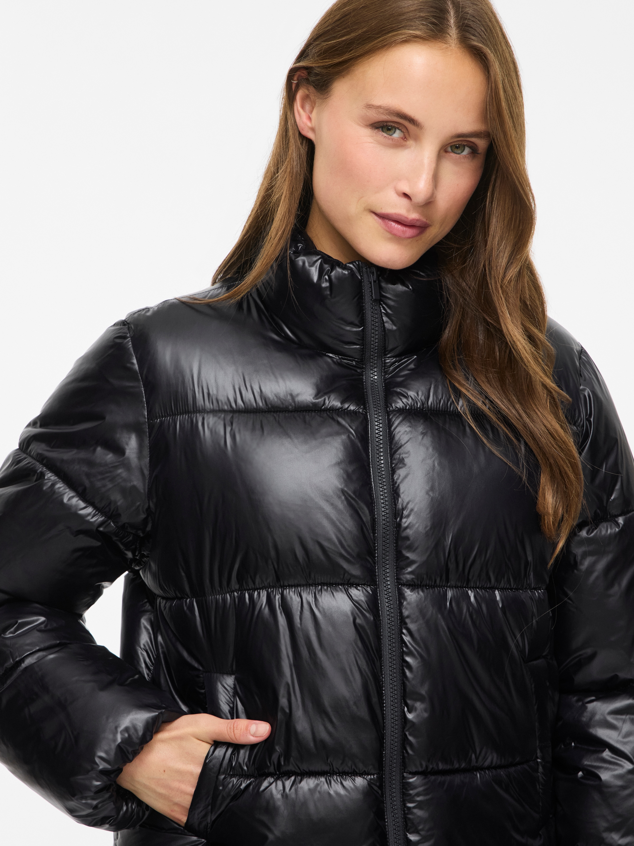 Vila Veste matelassée »VILYCHEE L/S SHORT PUFFER/TB« fibre synthétique, col montant élevé