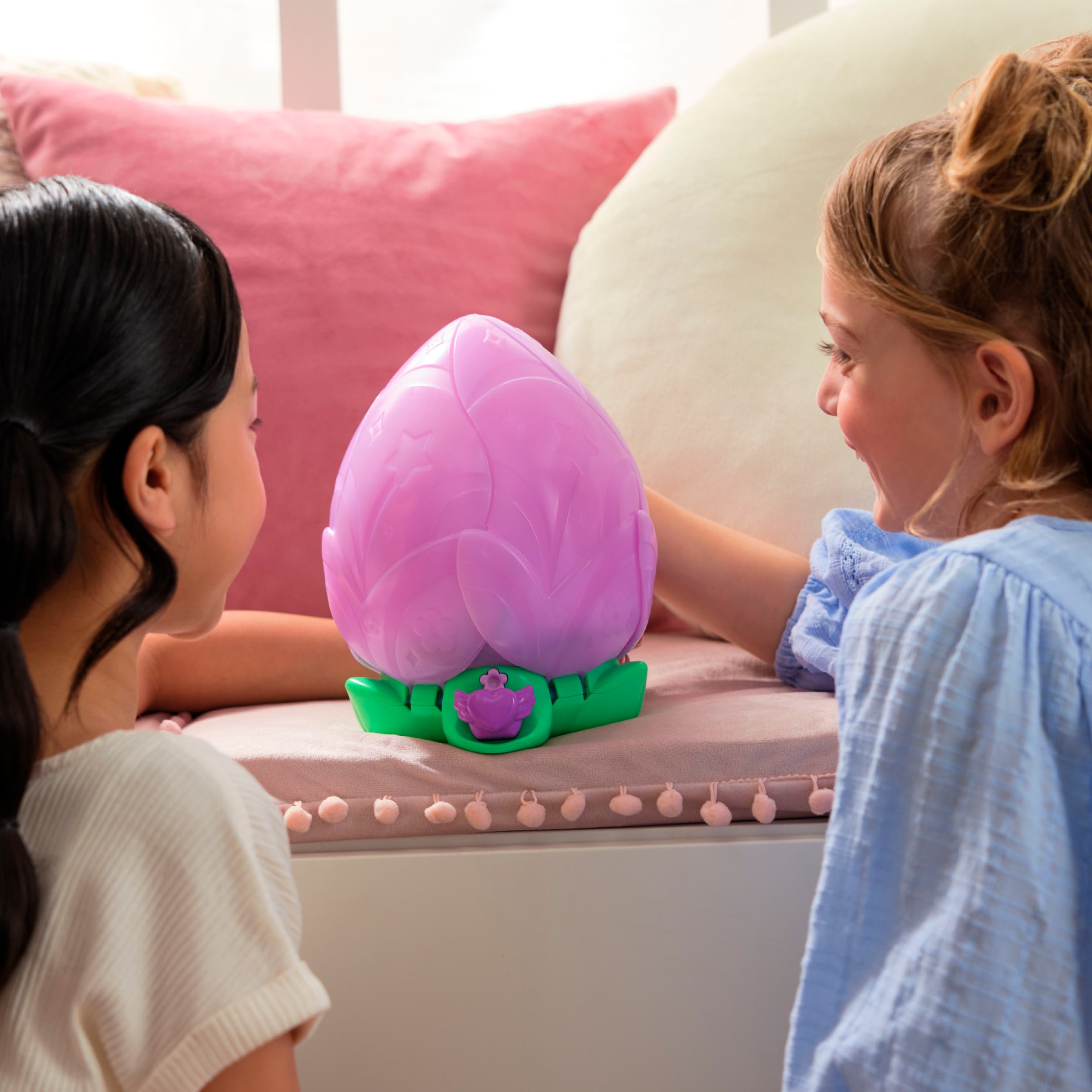 Spin Master Spielfigur »Bloomables von Hatchimals - Puppyfly« mit Sound