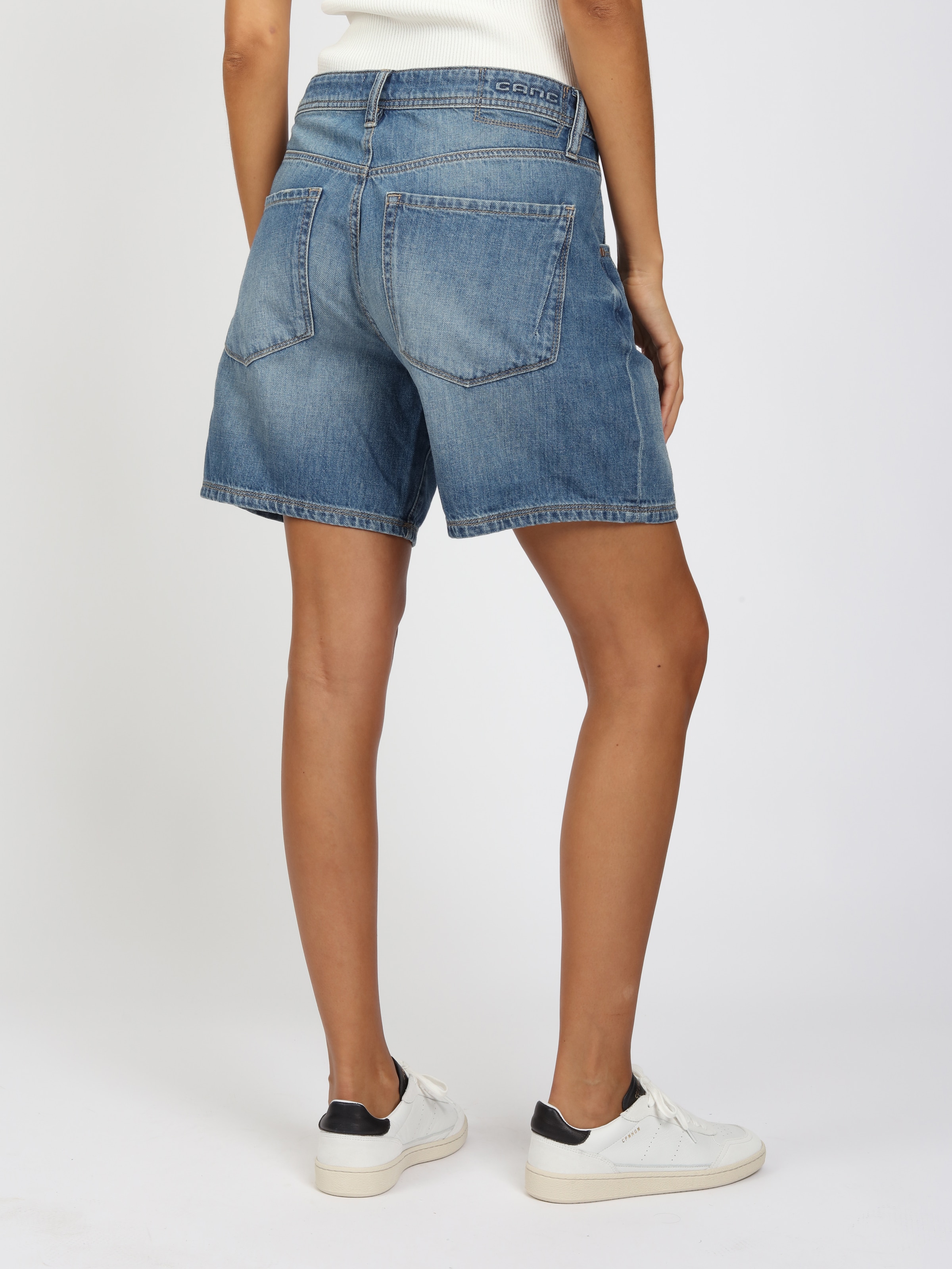 GANG Short en jean »94CLAIRE SHORTS« avec ceinture à nouer, coupe baggy