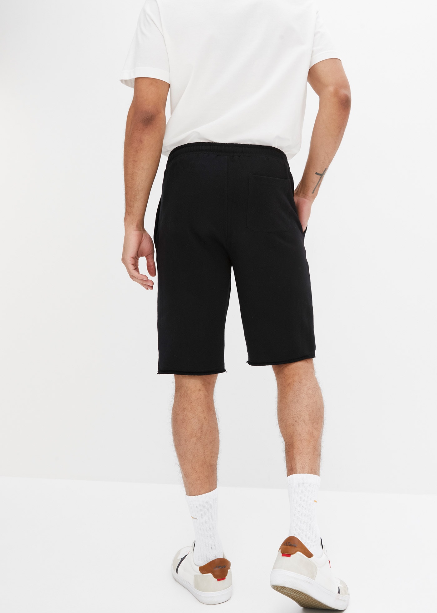 bonprix Sweatbermudas  aus Baumwolle, Regular Fit, mit Eingrifftaschen