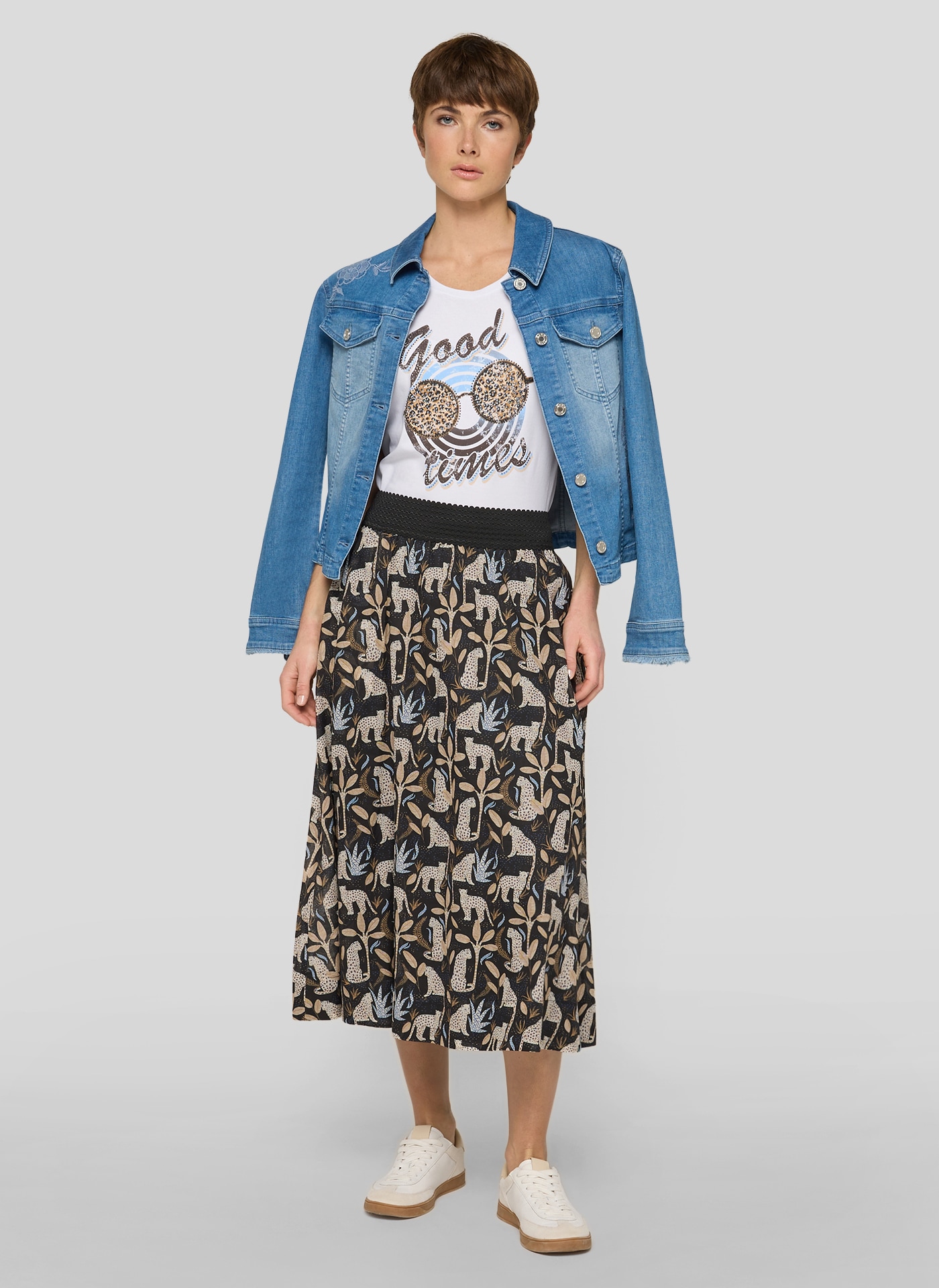 Rabe T-Shirt mit grossem Frontprint und Nieten