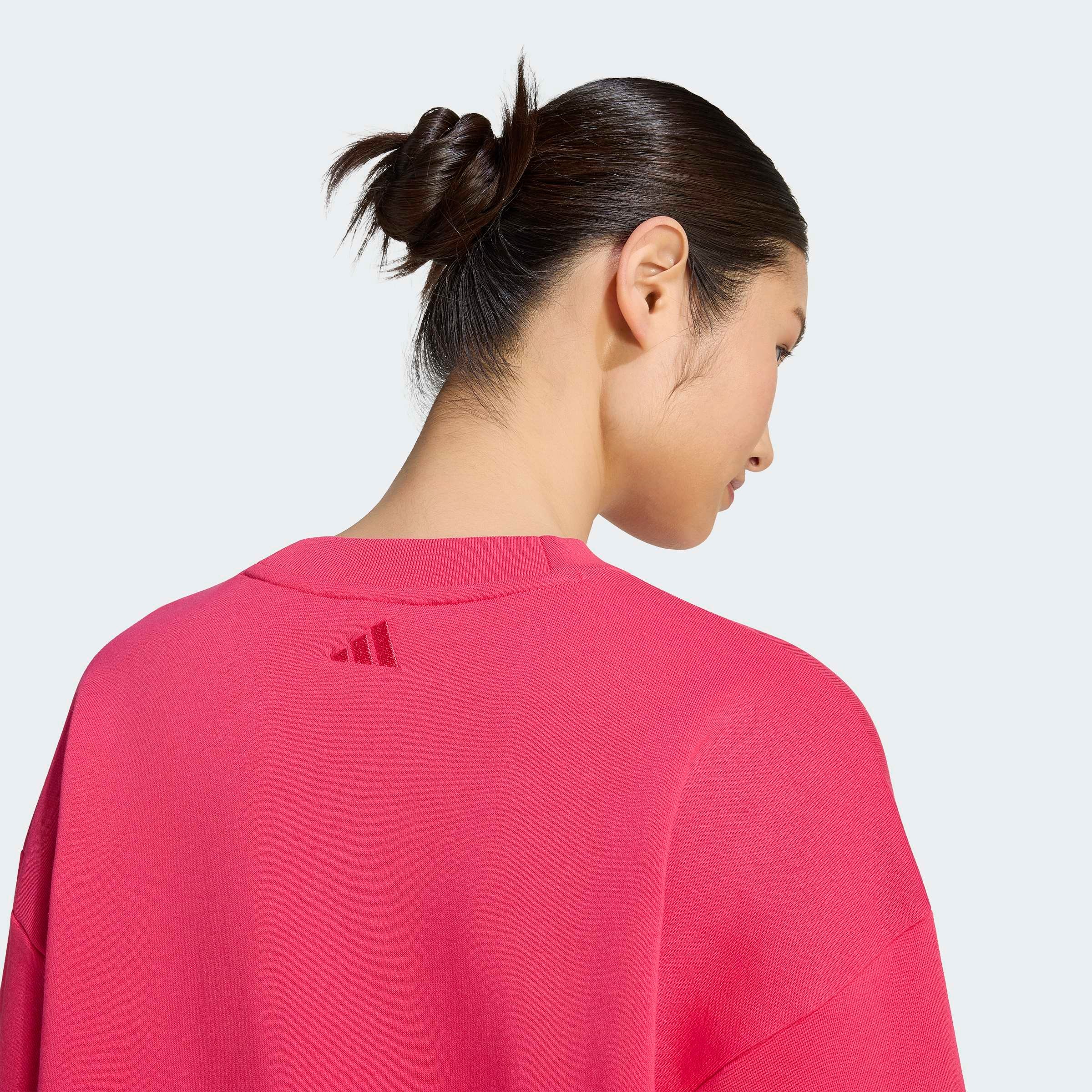 adidas Sportswear Sweatshirt »SEASONAL ESSENTIALS SATIN-, V-AUSSCHNITT«, mit V-Ausschnitt, ohne Verschluss, in normaler Länge

