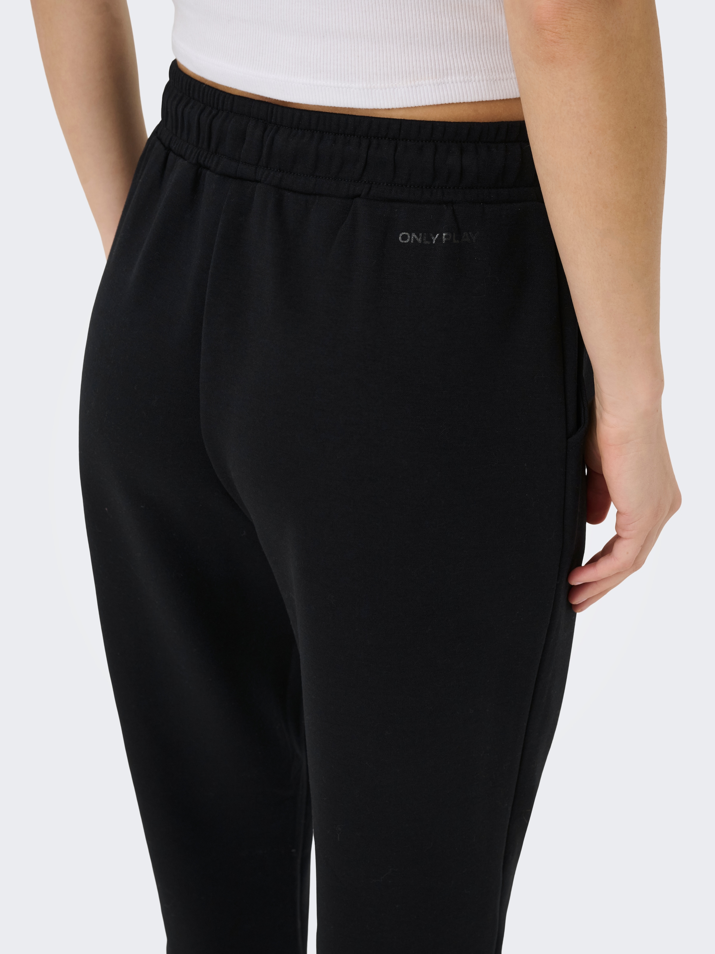 ONLY Play Pantalon sweat »ONPLOUNGE HW TAPERED SWT PNT«  mélange de matériaux