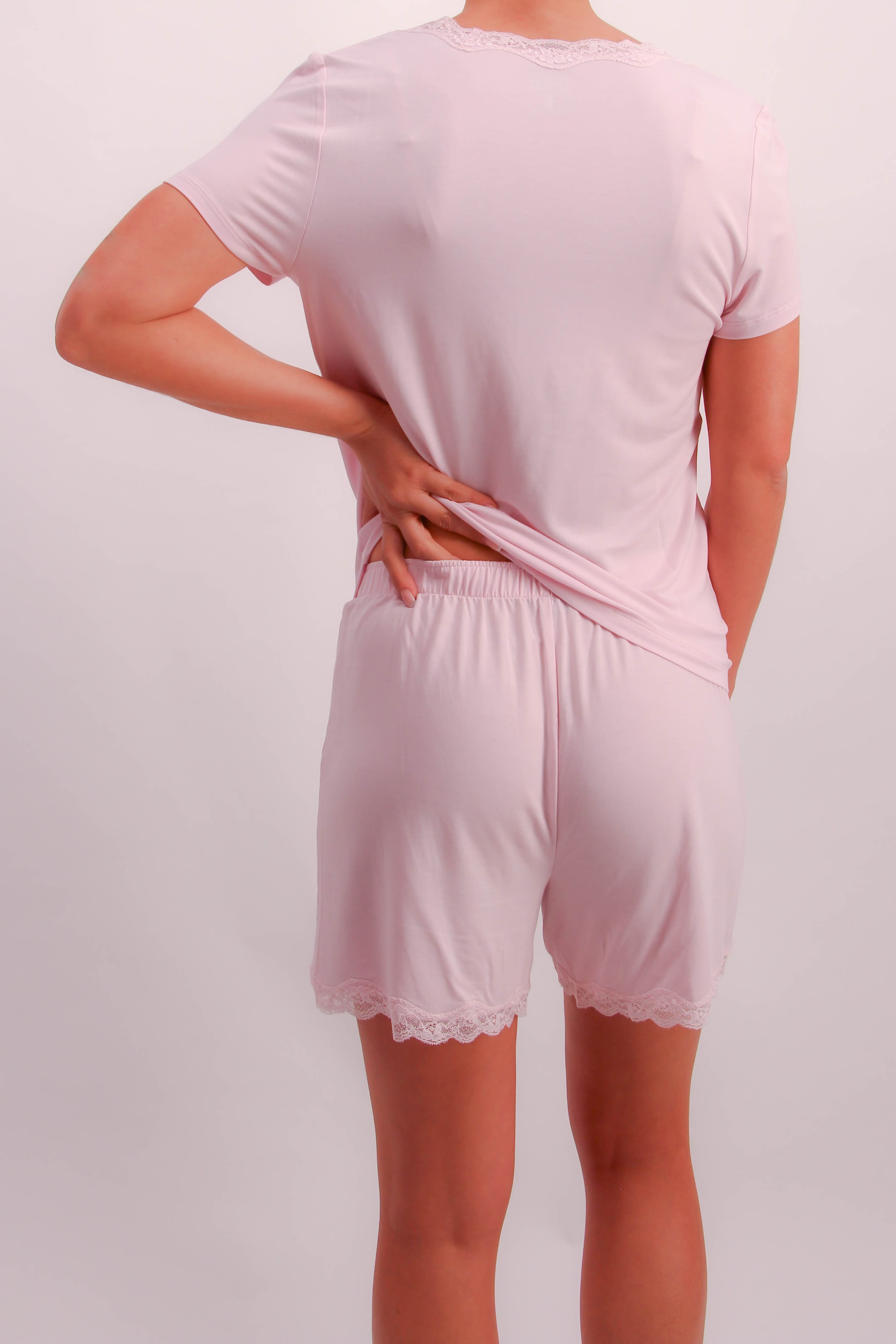 JOOP! Shorty »Set« 2 tlg. mit Spitzendetails, V-Ausschnitt, kurzärmelig