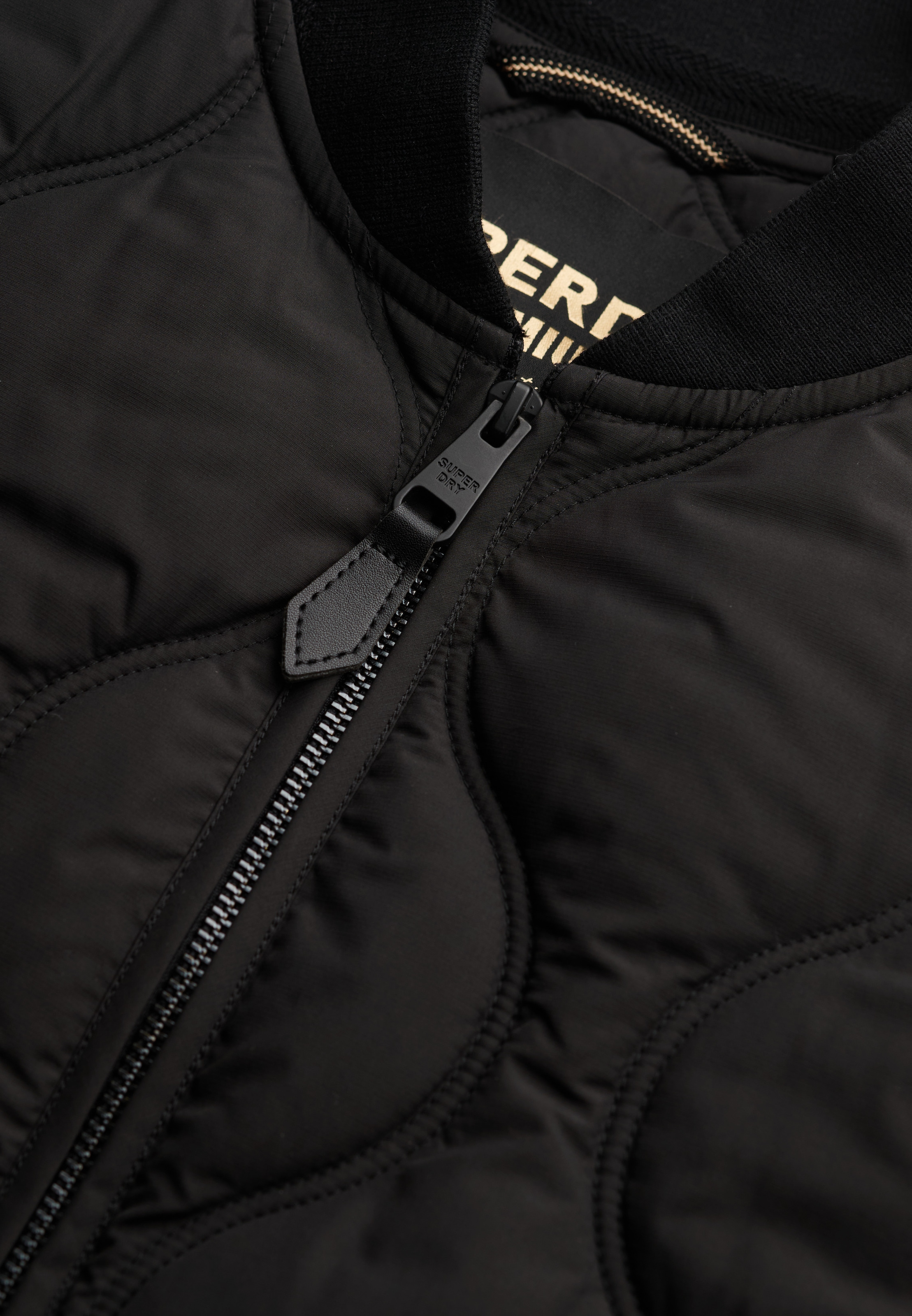 Superdry Veste matelassée »SHORT QUILTED LINER JACKET« ohne Kapuze