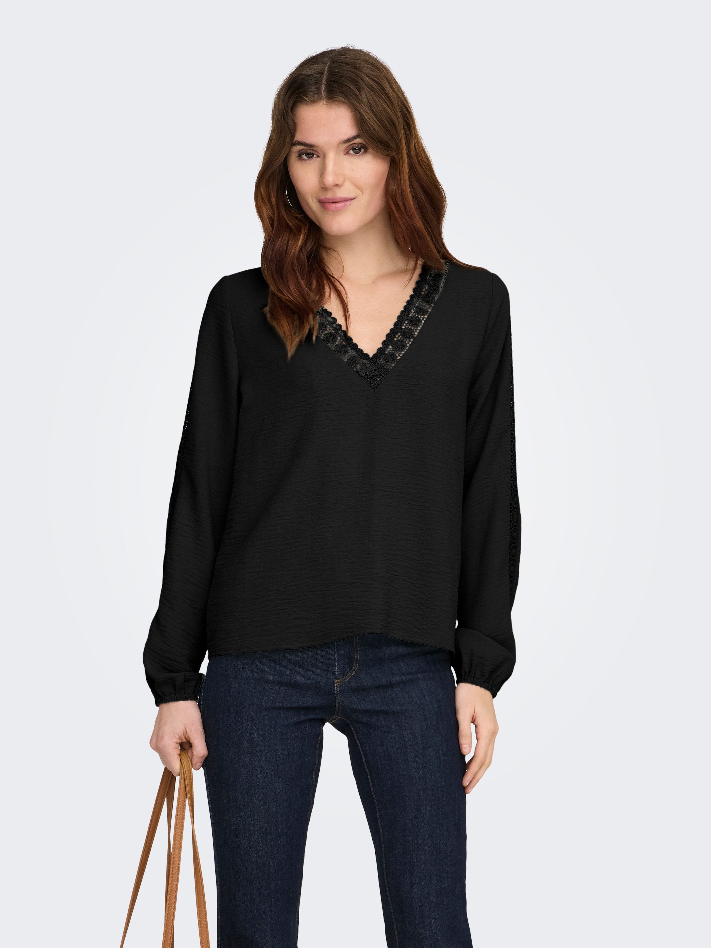 ONLY Blouse à manches longues »ONLGREGOR METTE LS LACE TOP WVN« Kunstfaser, regular fit, V-Ausschnitt, Regular Waist