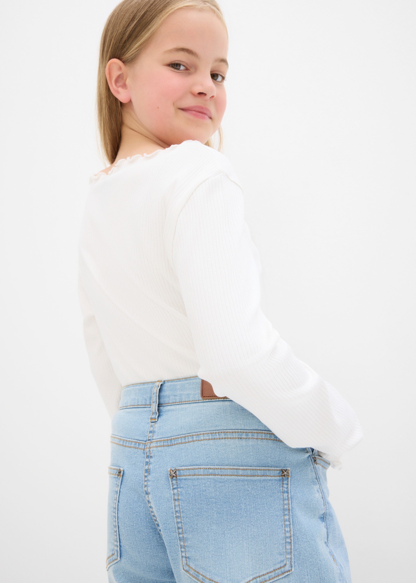 bonprix Jeans large coupe décontractée, taille mi-haute, avec style cinq poches