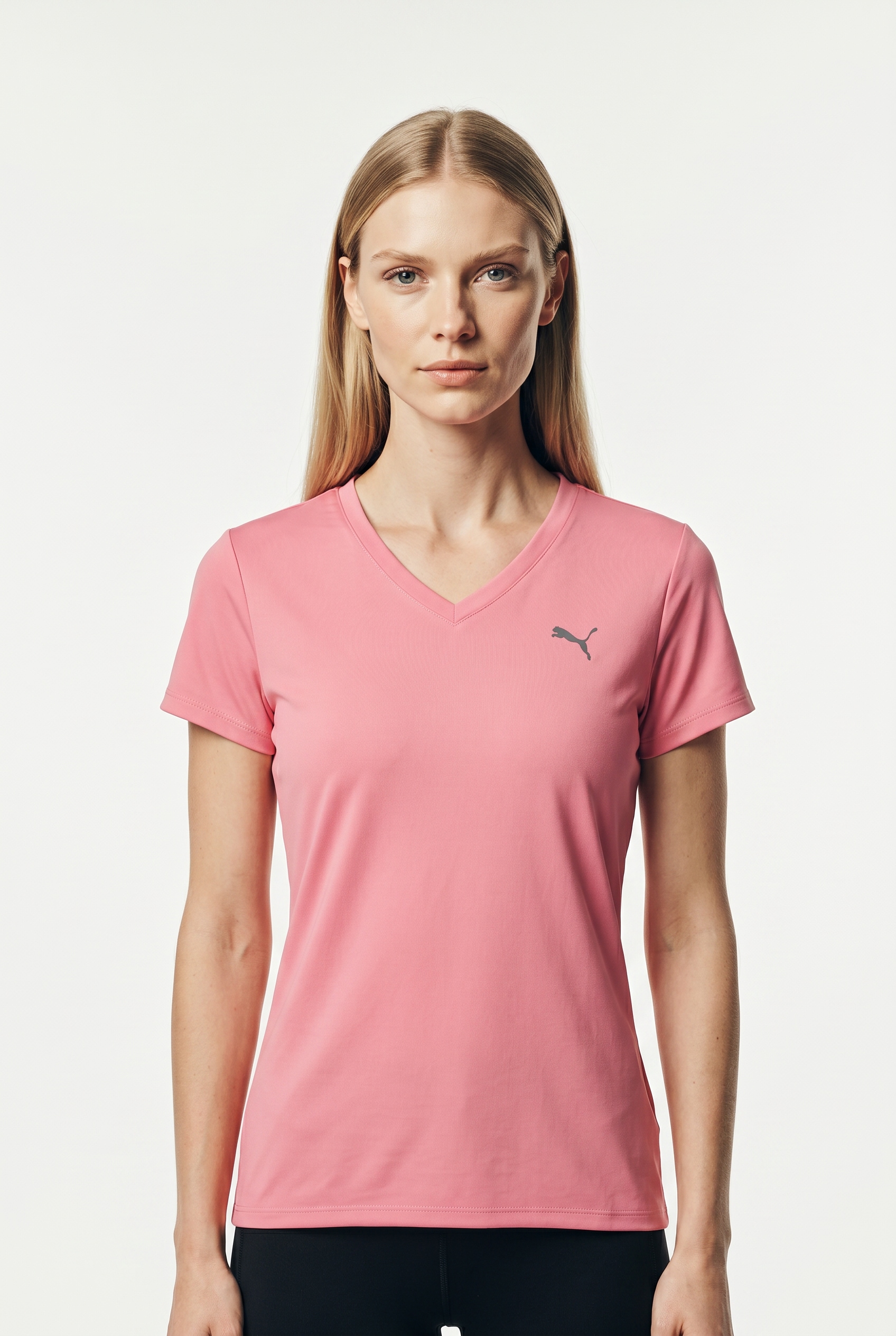 PUMA Trainingsshirt »W TAD ESSENTIAL VNECK TEE« Kurzarmshirt, mit V-Ausschnitt, für Sportmode