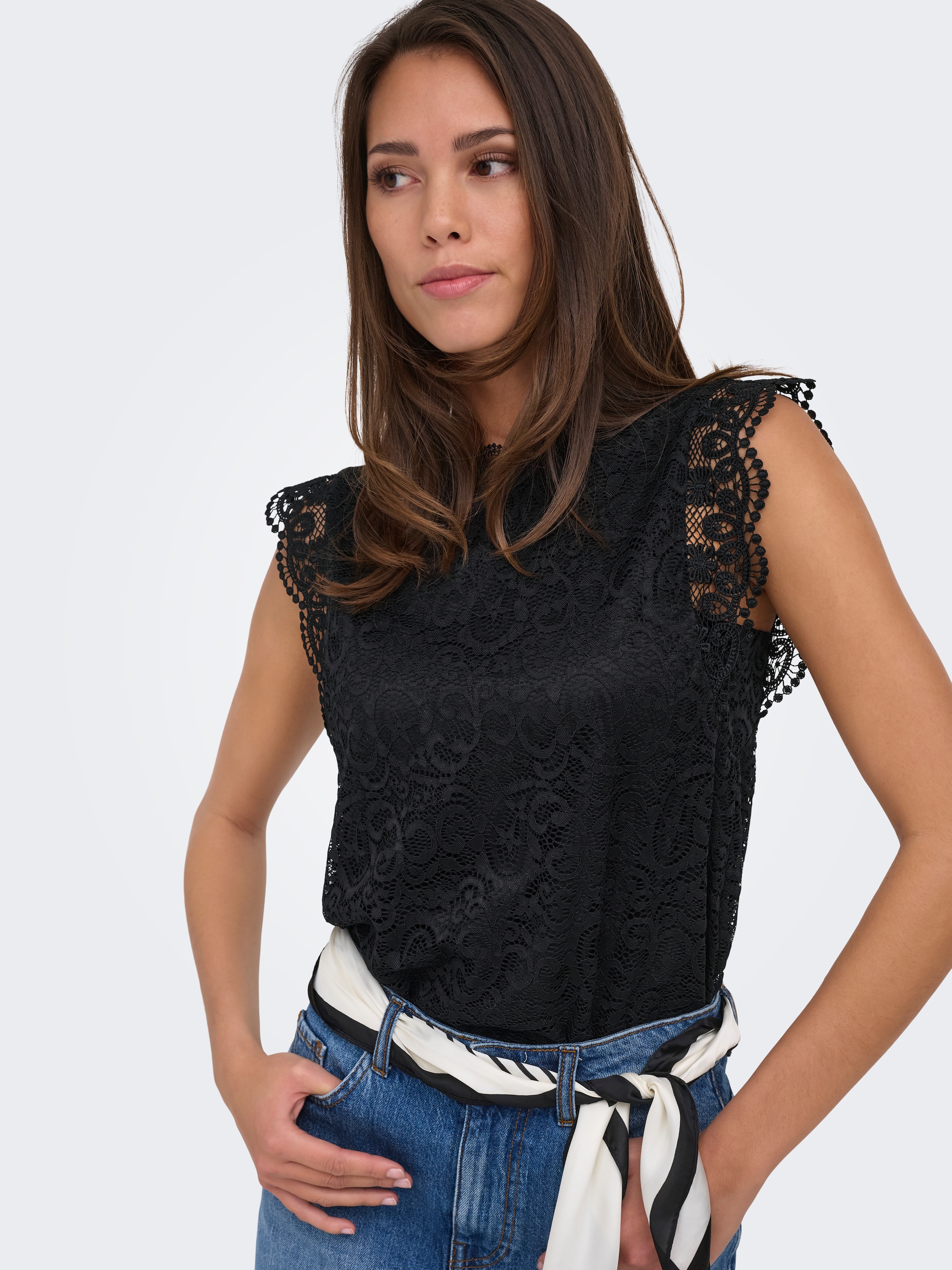 JDY Chemise en dentelle »JDYLOTAS S/L LACE TOP JRS« mélange de matériaux, coupe régulière