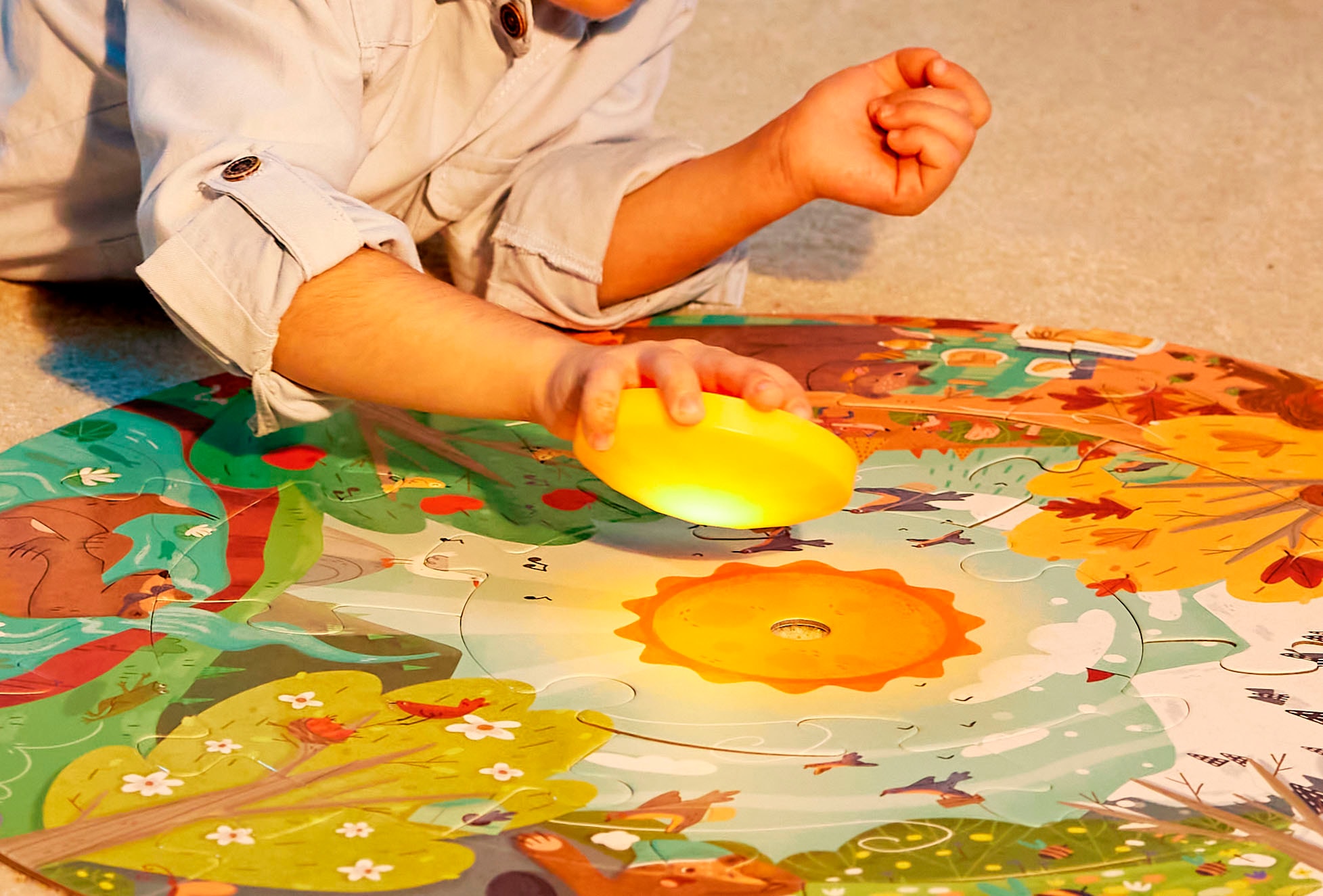 Hape Puzzle »Vier Jahreszeiten« mit Lichteffekt