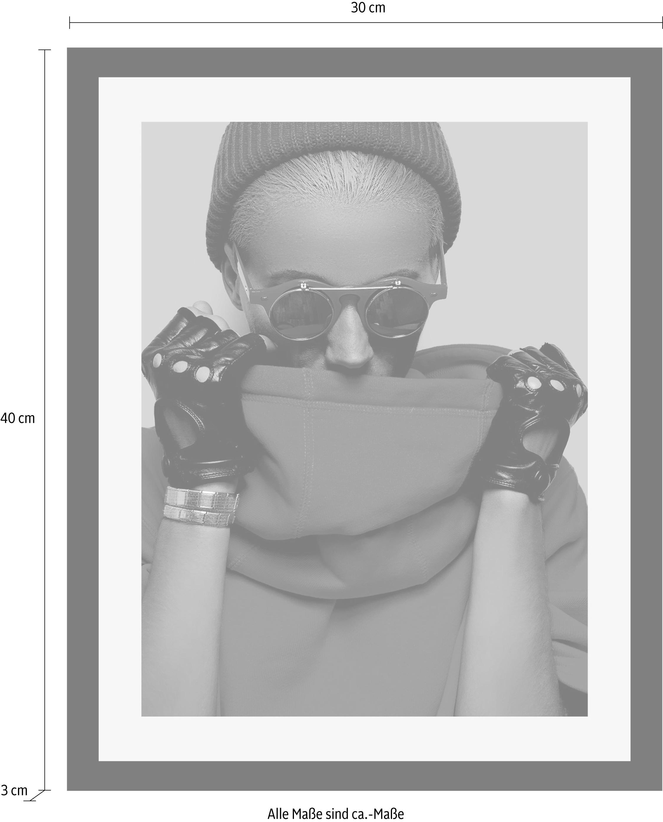 queence Image »Frau« HD Premium Poster-Druck inkl. Holzrahmen