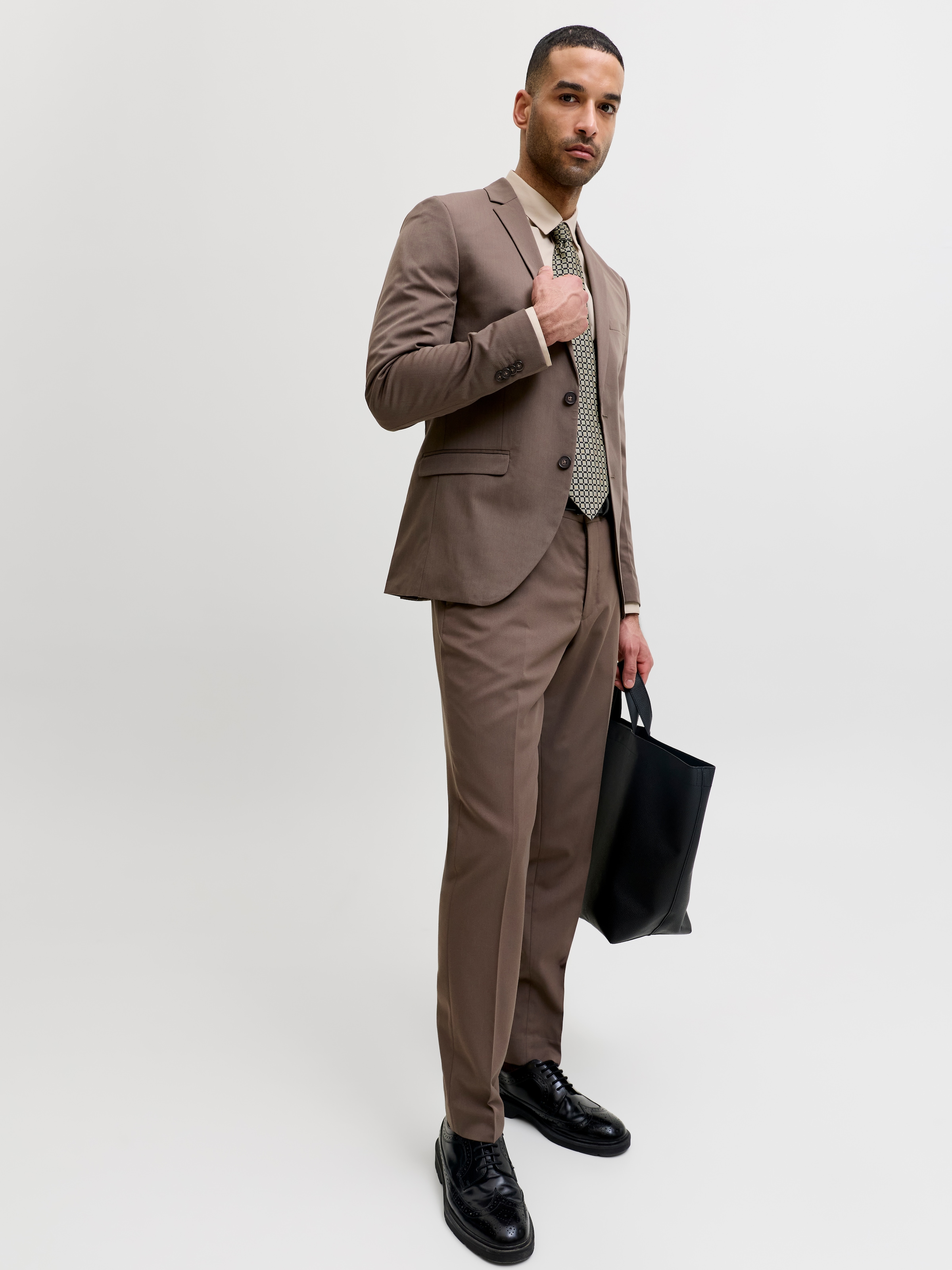 Jack & Jones Anzug »JPRFRANCO  Extra schmal, pflegeleicht, stilvoll mit fallendem Revers« slim fit Materialmix aus Polyester, Viskose und Elasthan
