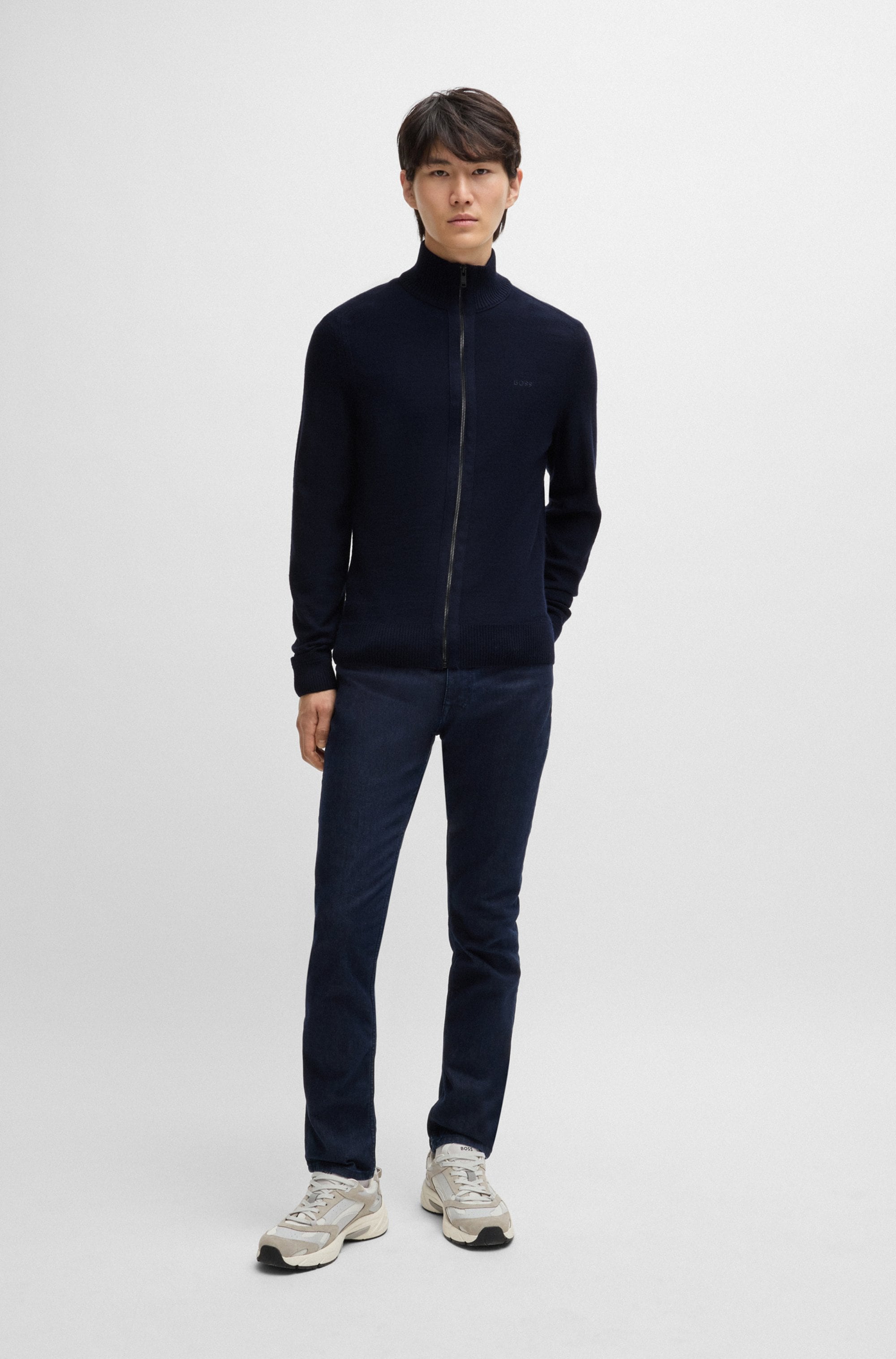 BOSS ORANGE Veste en tricot »Avac« mit Logostickerei auf der Brust