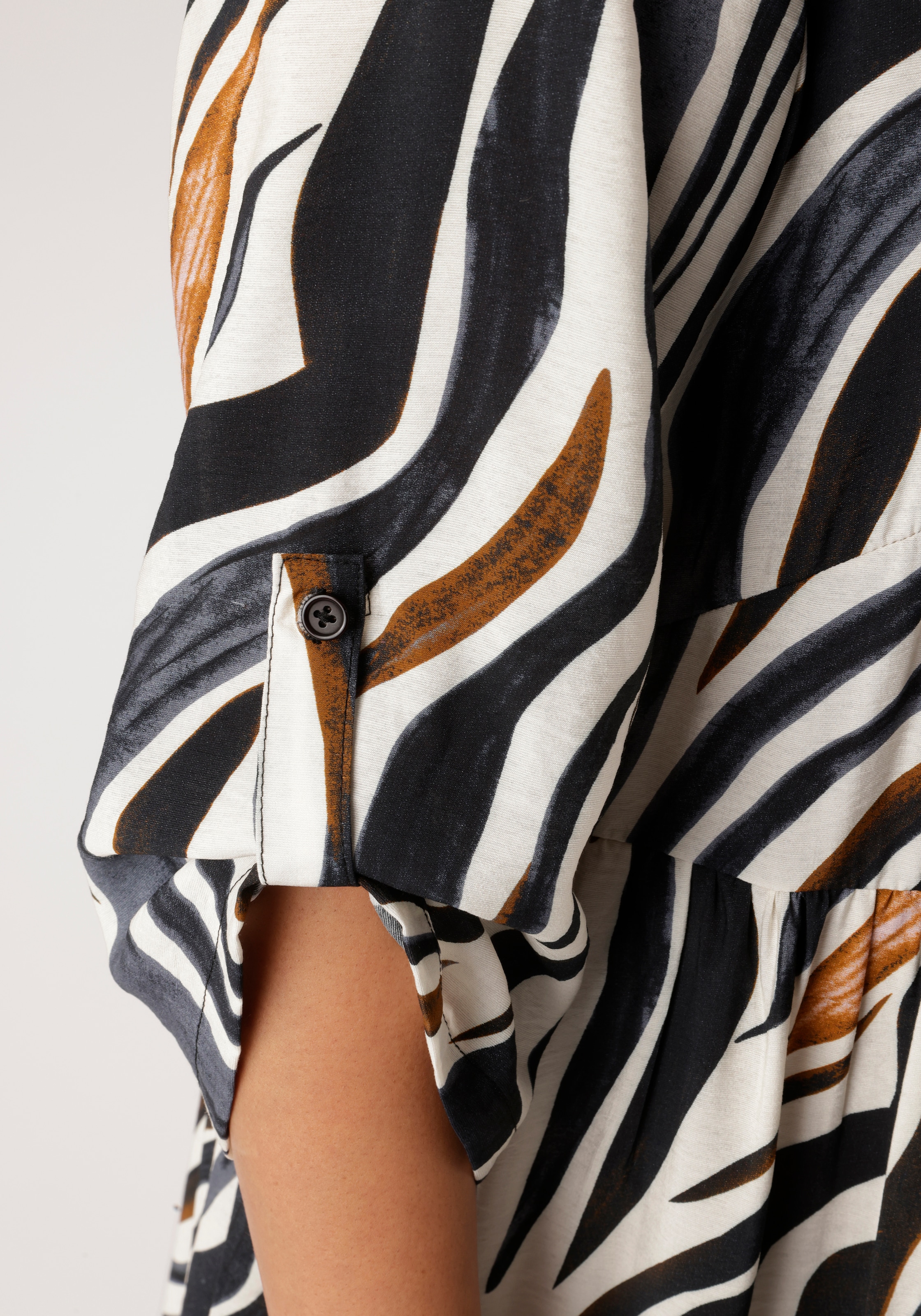 Aniston PLUS Tunikakleid im extravaganten Zebra-Print