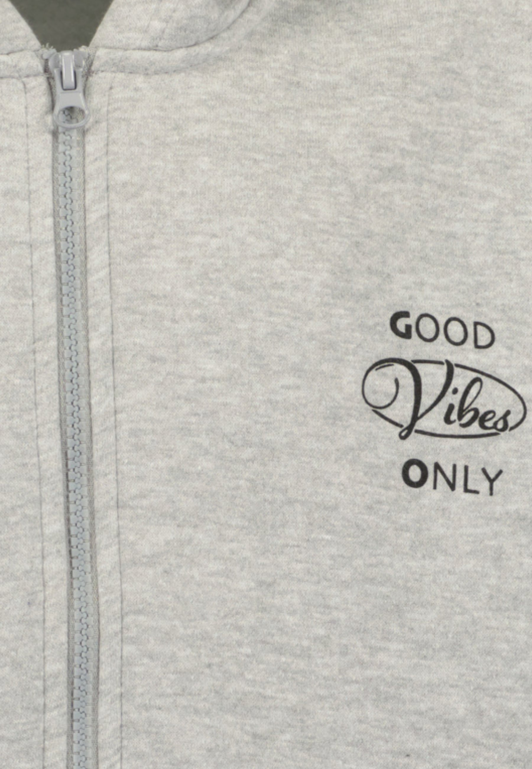 Blue Seven Sweat à capuche , mit kleinem Brustmotiv
