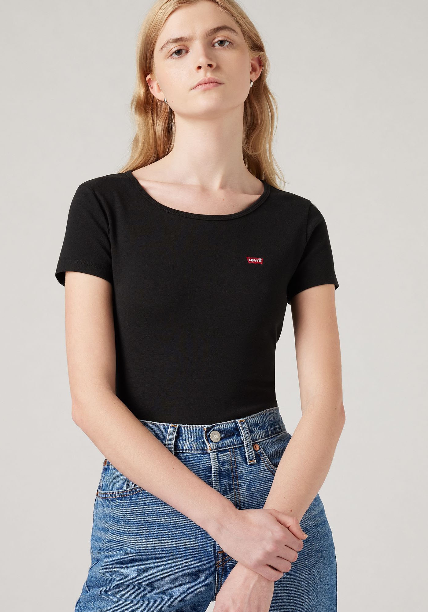 Levi's® T-Shirt »Mini-Logo« Packung, 2 Stk. mit kleiner Markenlogo-Stickerei auf der Brust