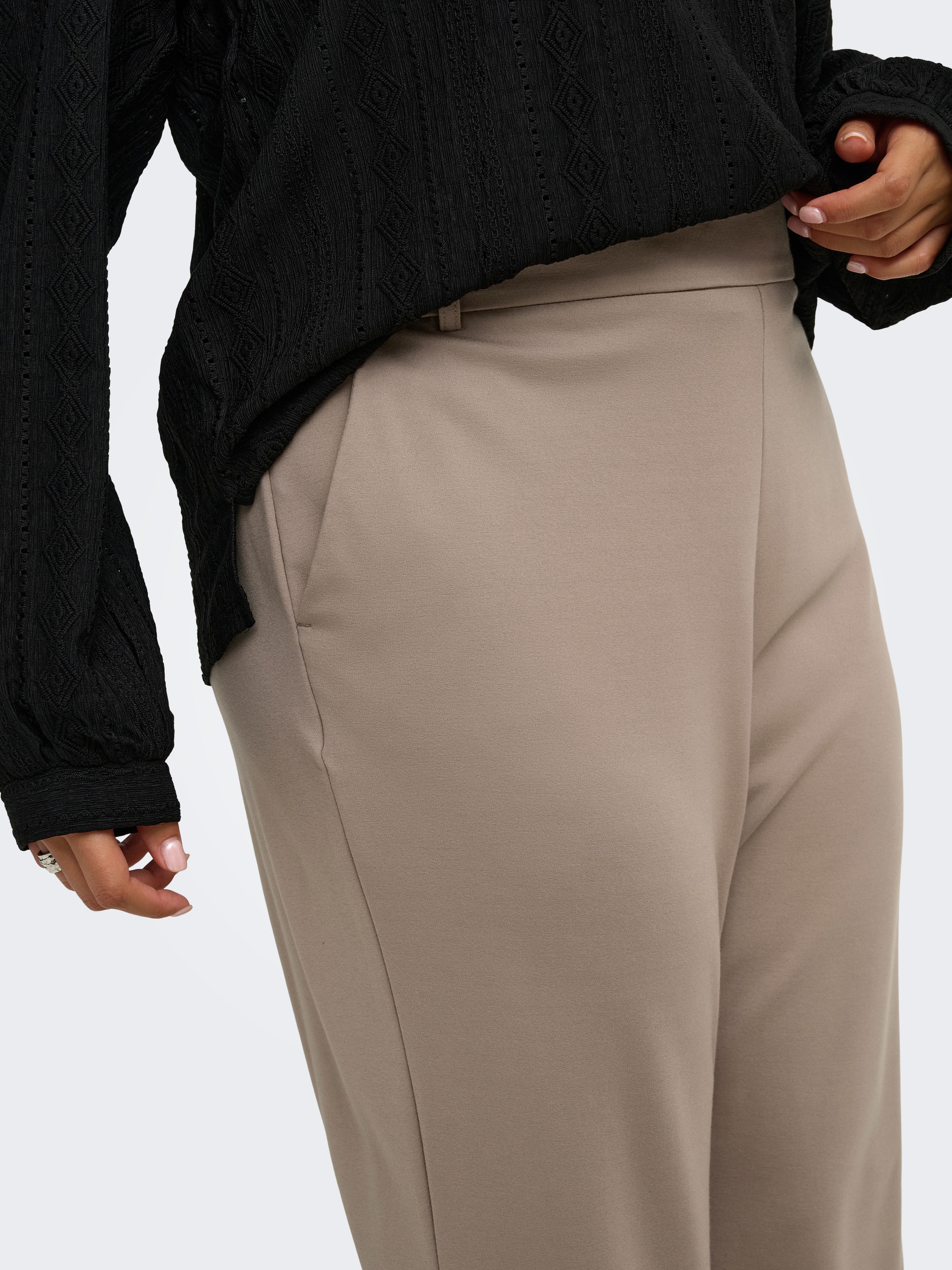 ONLY CARMAKOMA Pantalon de costume »CARGOLDTRASH LIFE MW STRAIGHT PANT NOOS«  Mélange viscose, taille normale
