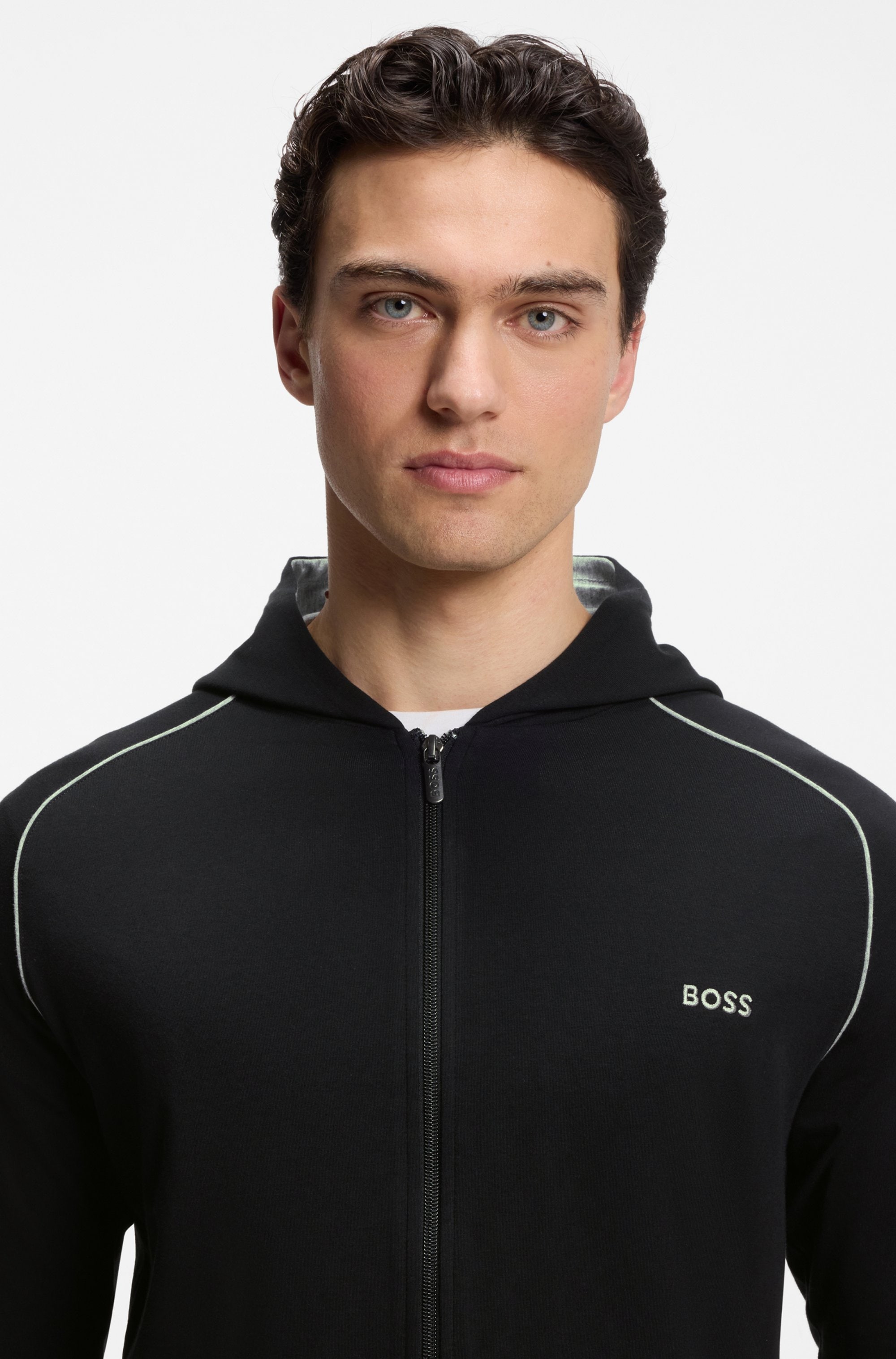 BOSS Sweat à capuche »Mix&Match Jacket H« mit BOSS Stickerei auf der Brust